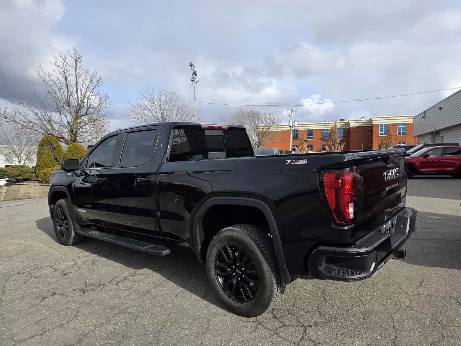 Image 13 GMC Sierra 1500 Elevation 2024