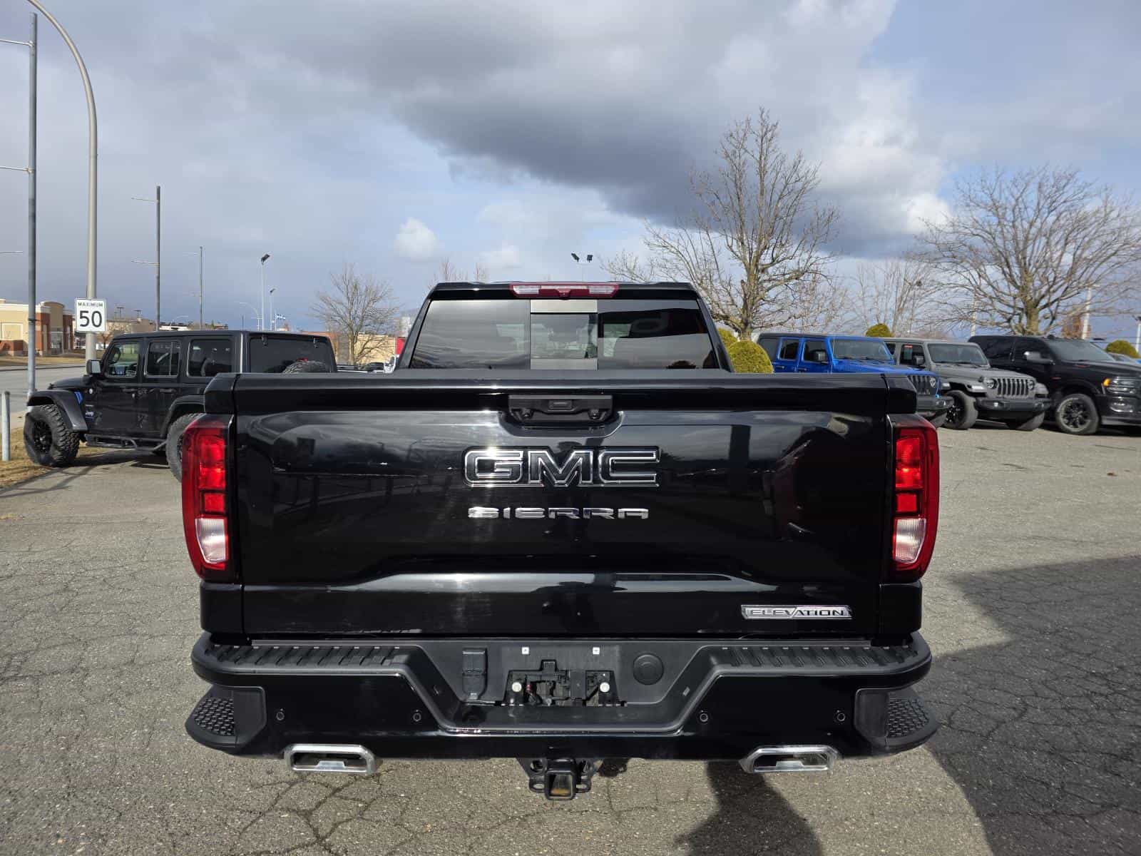 Image 11 GMC Sierra 1500 Elevation 2024