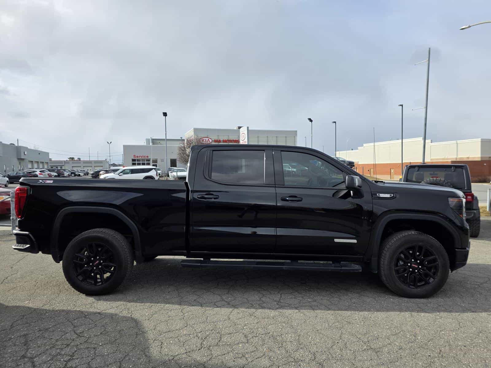 Image 9 GMC Sierra 1500 Elevation 2024