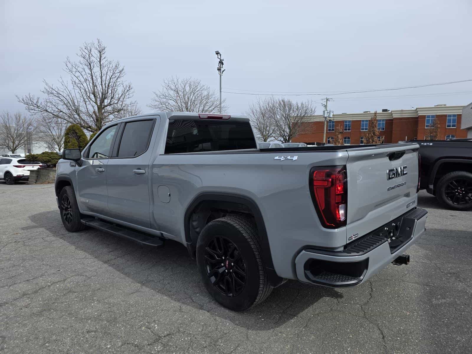 Image 7 GMC Sierra 1500 Elevation 2024