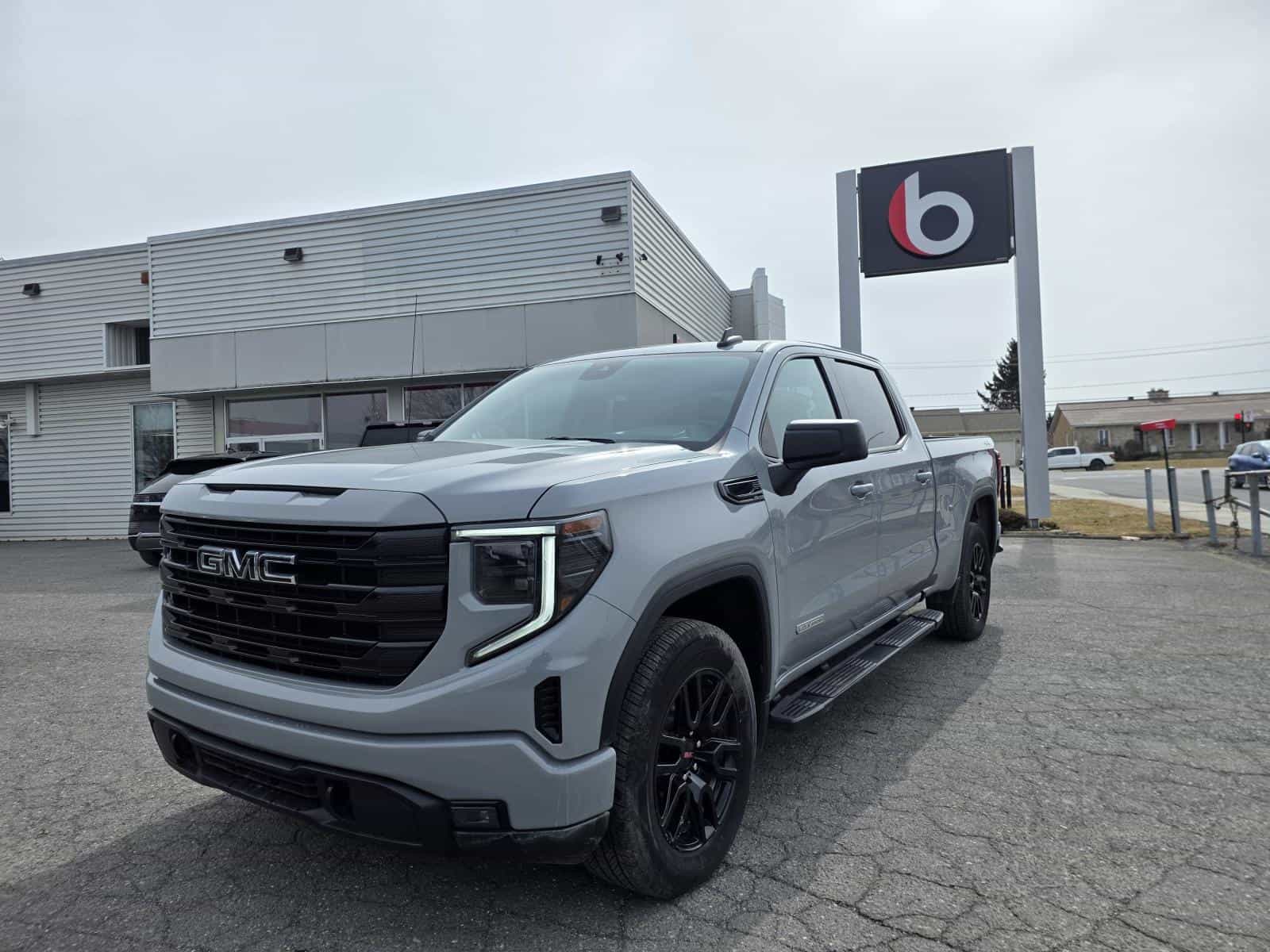 Image 1 GMC Sierra 1500 Elevation 2024