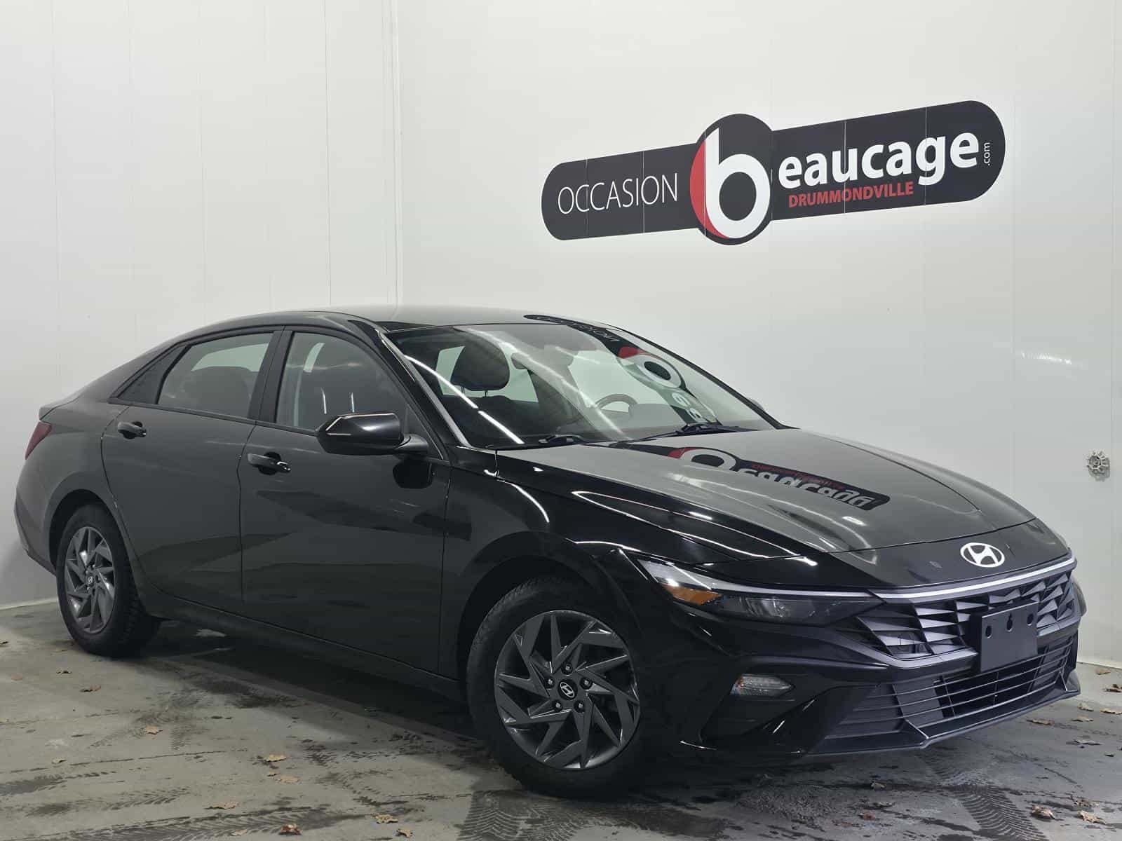 Image 1 Hyundai Elantra Preferred 2024