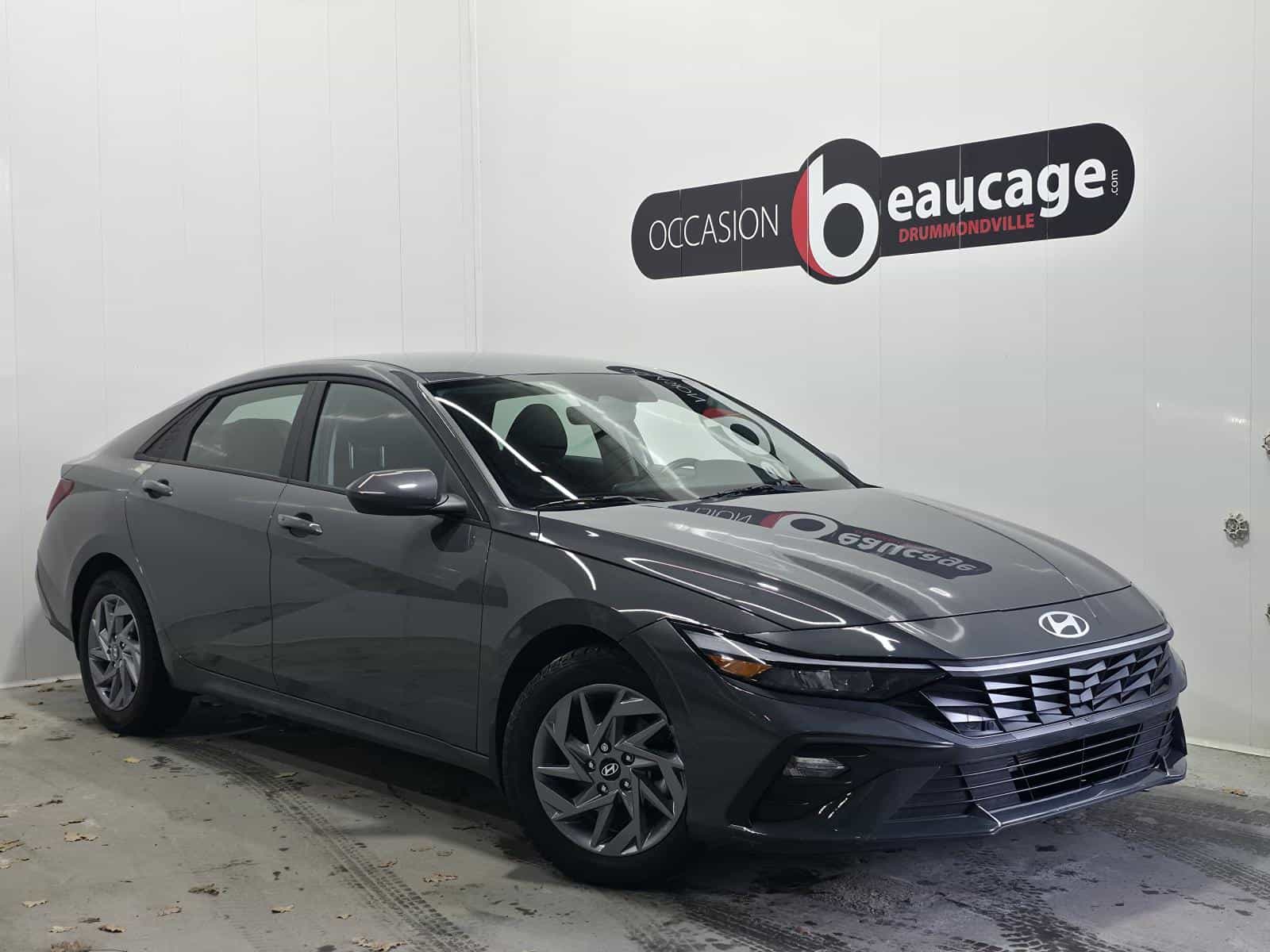 Image 1 Hyundai Elantra Preferred 2025