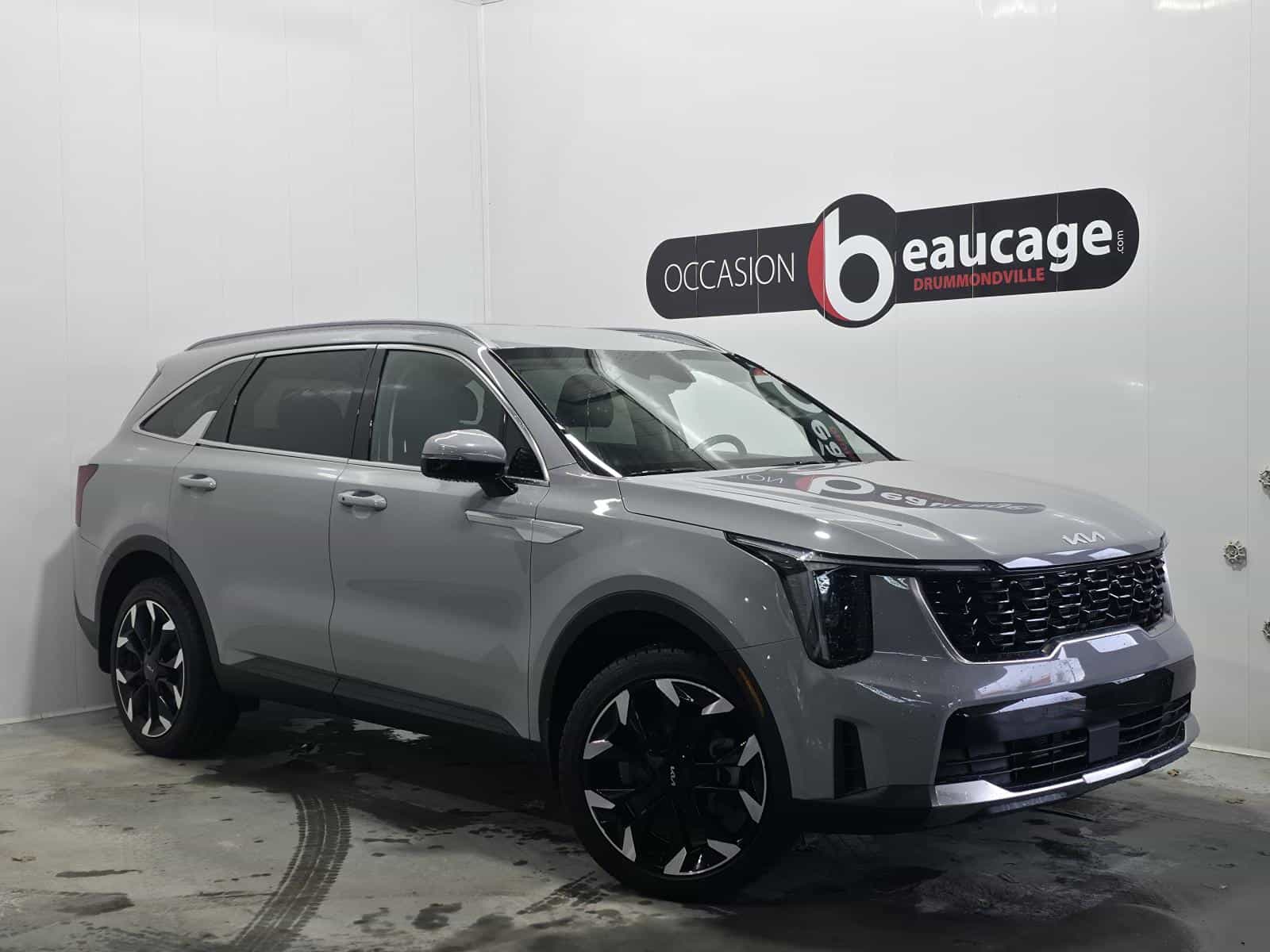 2025 Kia Sorento X-LINE 2.5T - Image 1