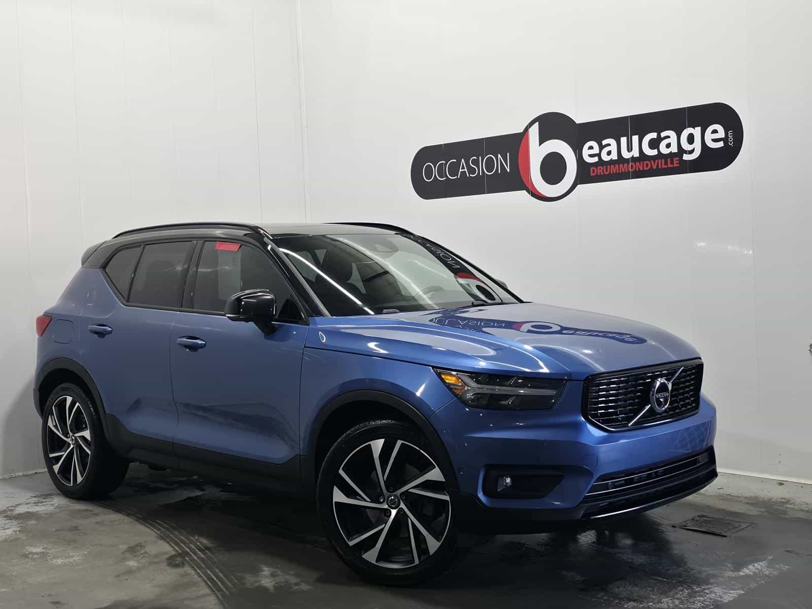 2019 Volvo XC40 R-Design - Image 1