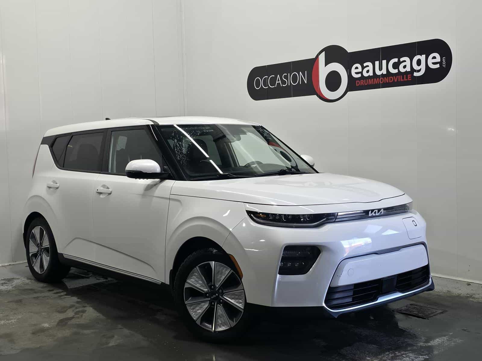 2023 Kia Soul EV Limited - Image 1