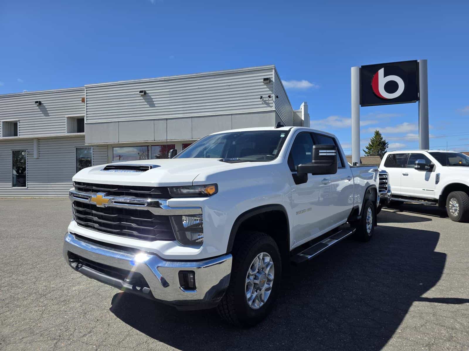Image 1 Chevrolet Silverado 3500 LT 2025