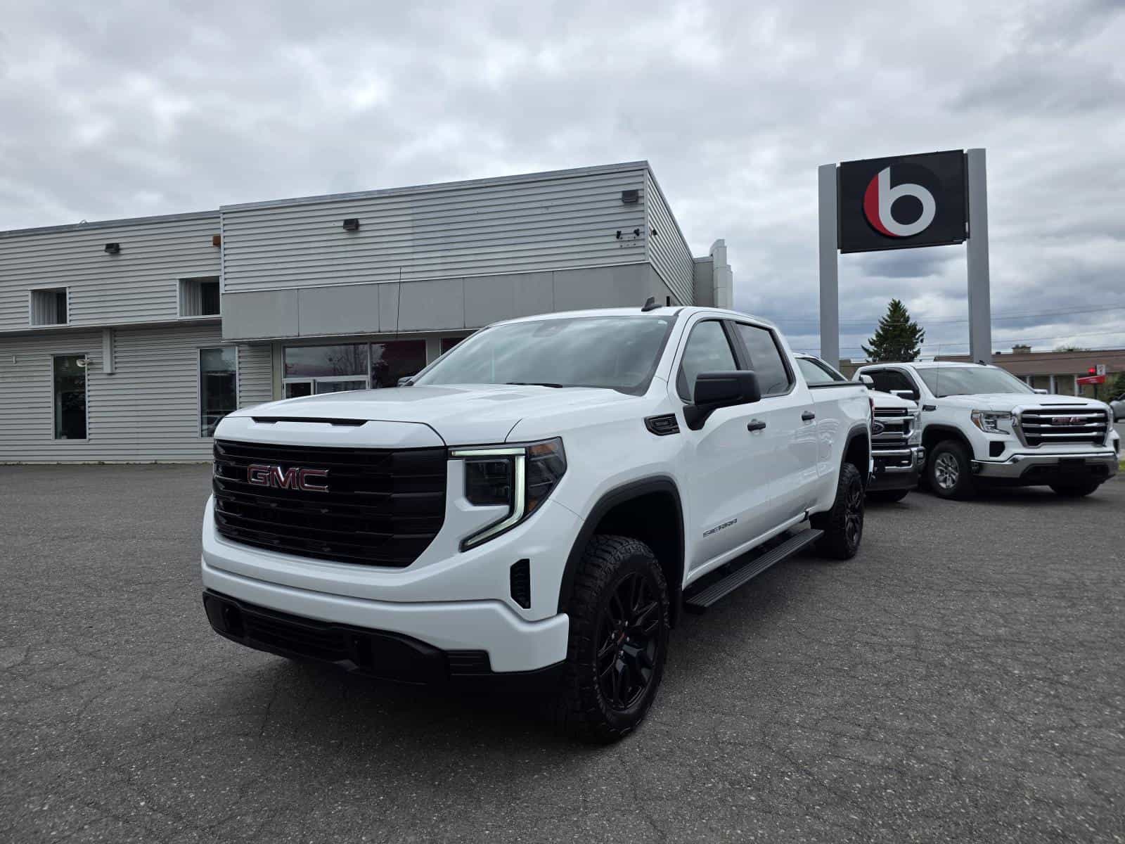 2025 GMC Sierra 1500 Pro - Image 1