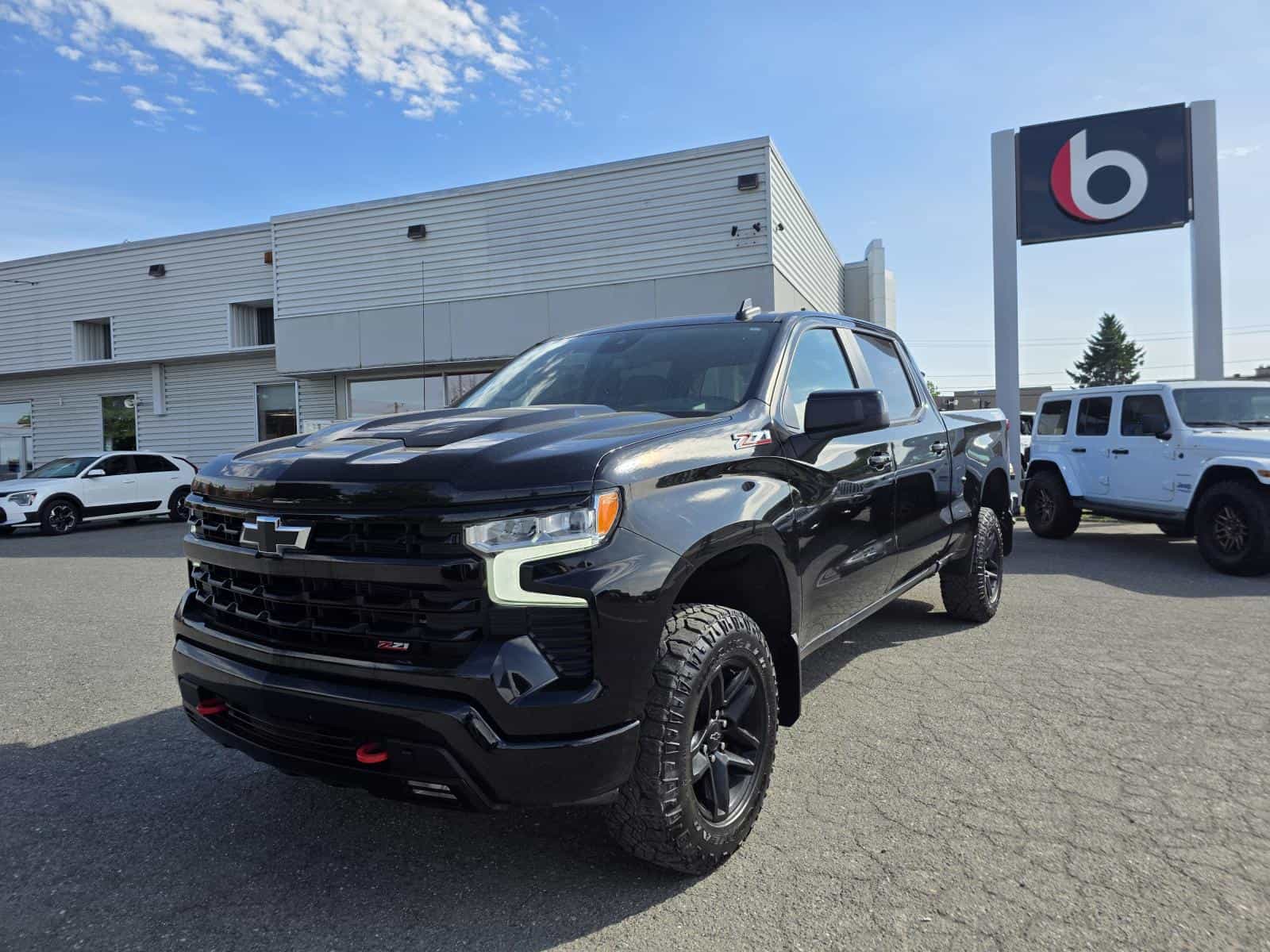 Image 1 Chevrolet Silverado 1500 LT Trail Boss 2023