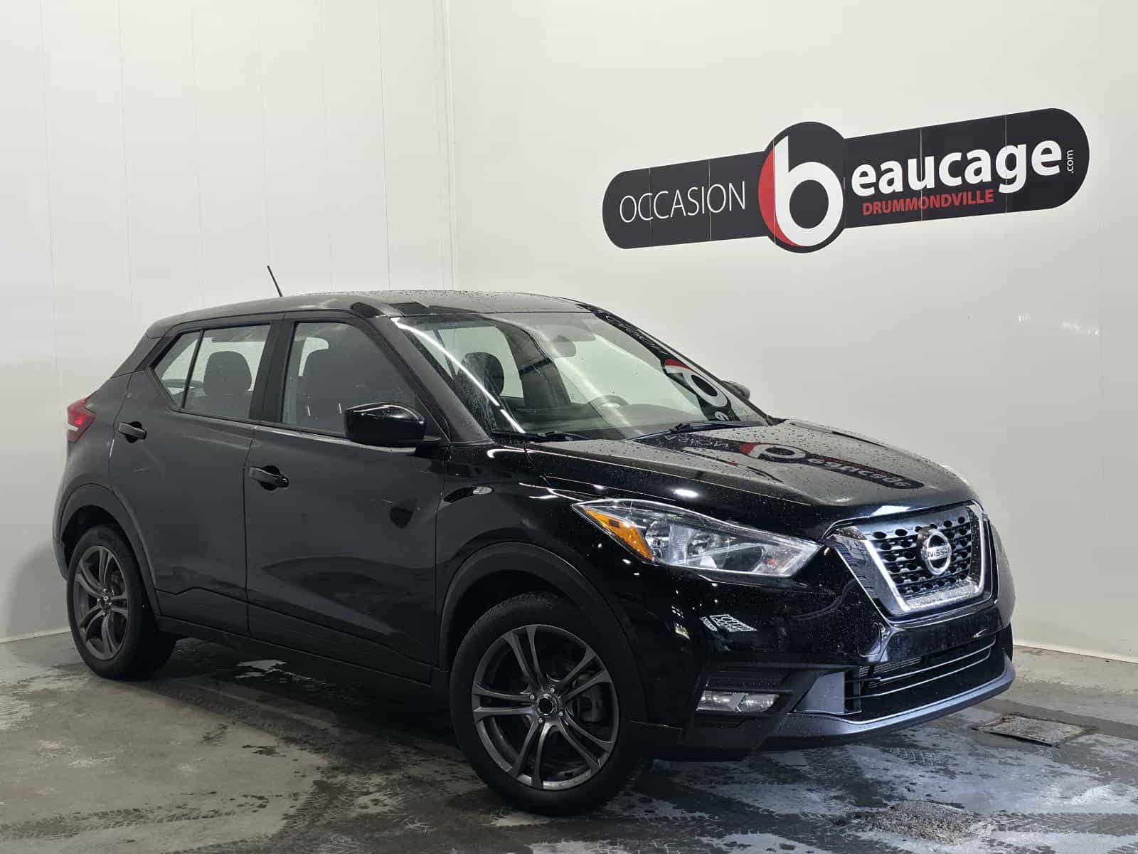 2019 Nissan Kicks SV - Image 1