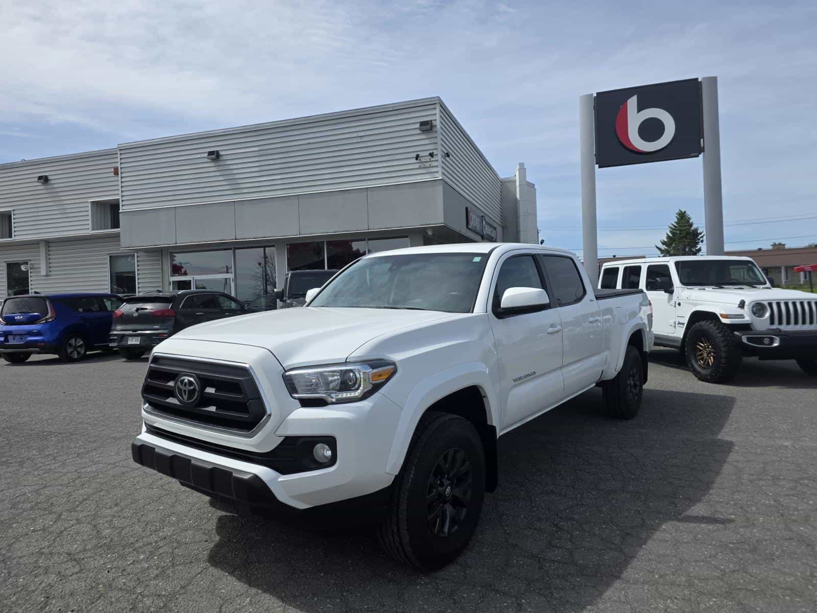 2023 Toyota Tacoma SR5 - Image 1