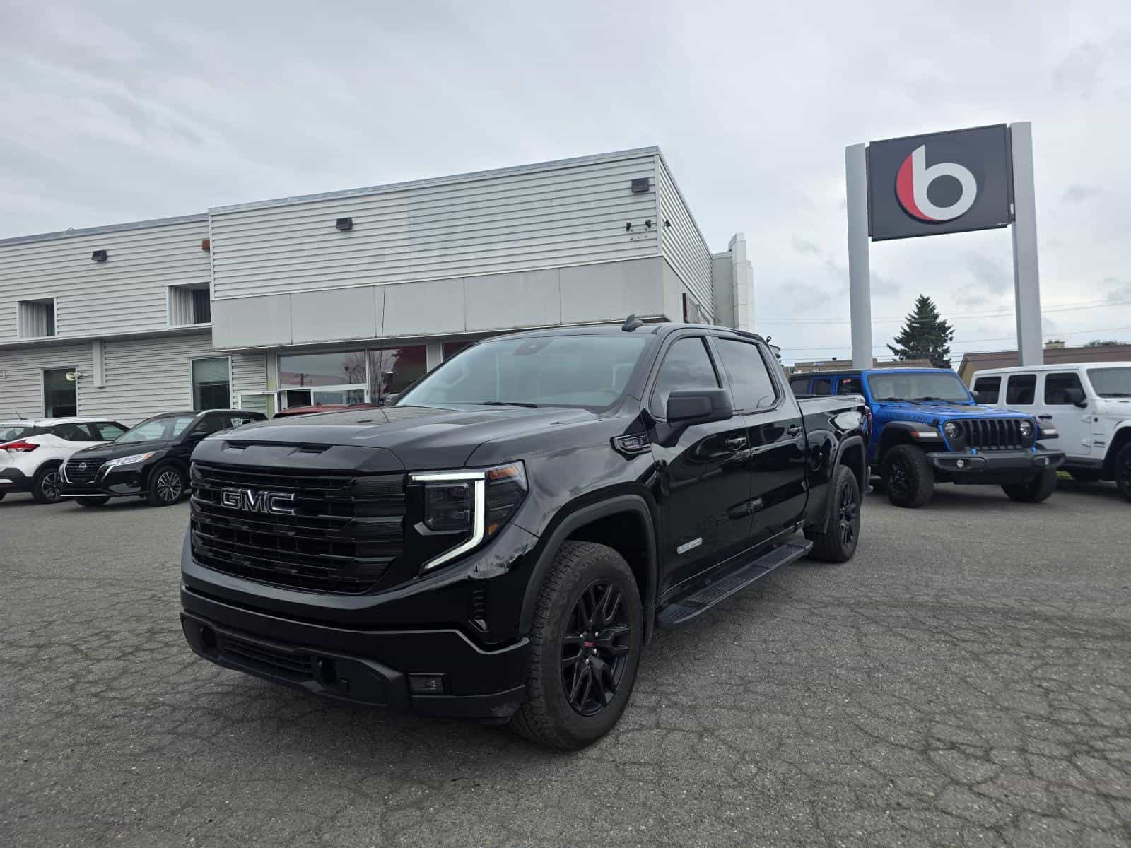 Image 1 GMC Sierra 1500 Elevation 2024