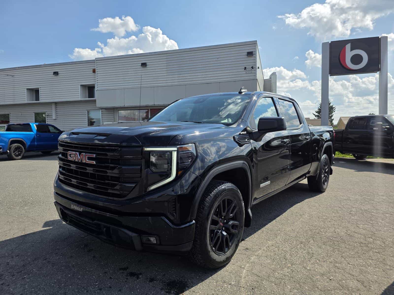 Image 1 GMC Sierra 1500 Elevation 2024