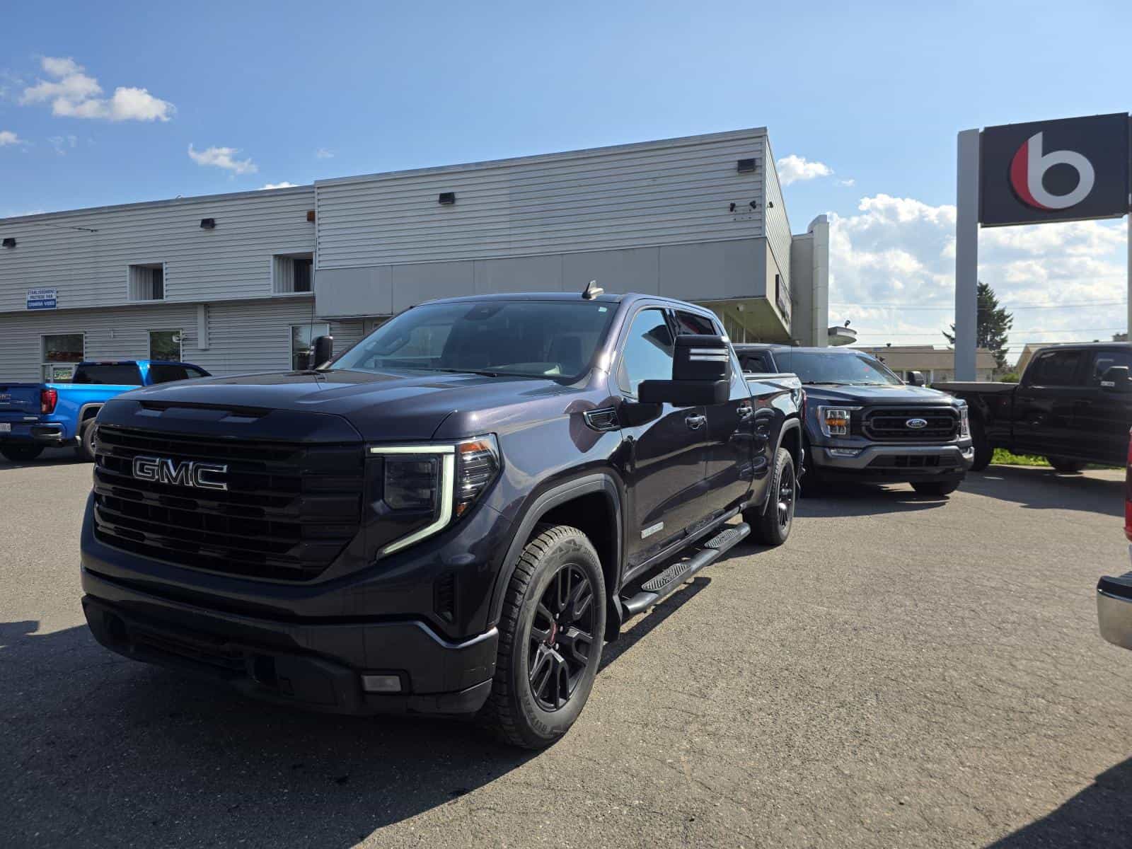 Image 1 GMC Sierra 1500 Elevation 2023