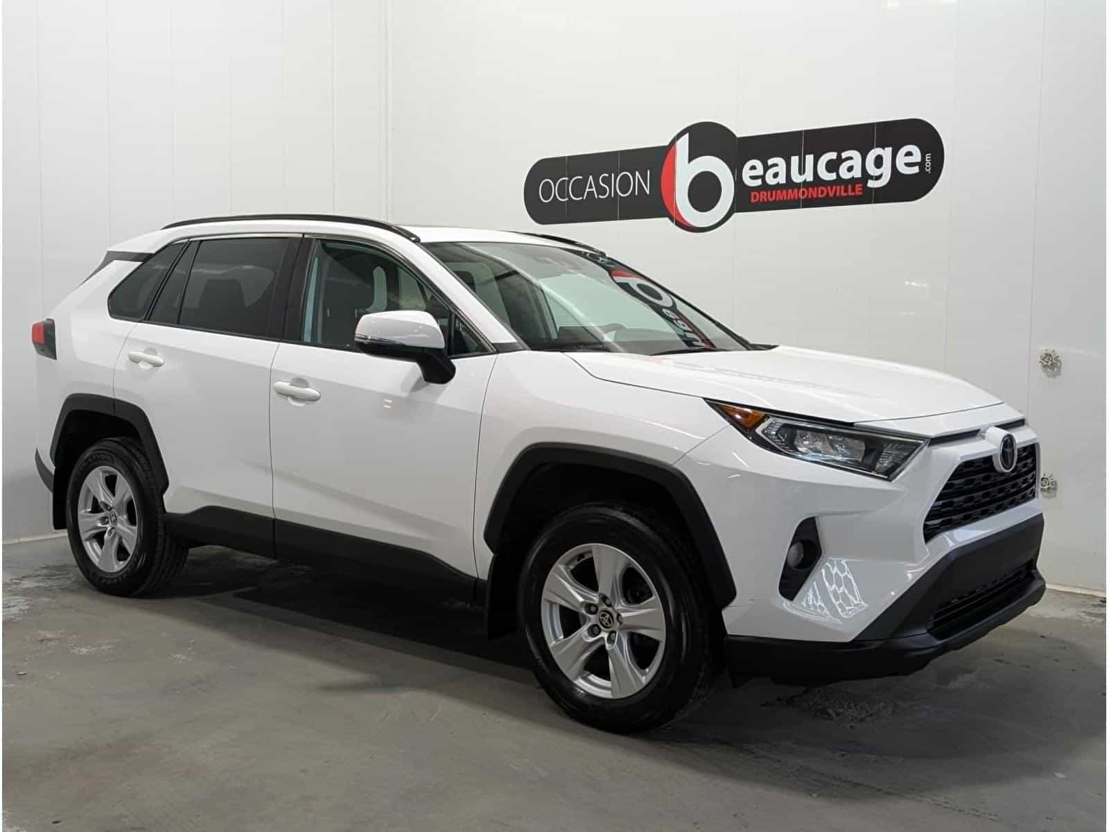 2021 Toyota Rav4 XLE - Image 1