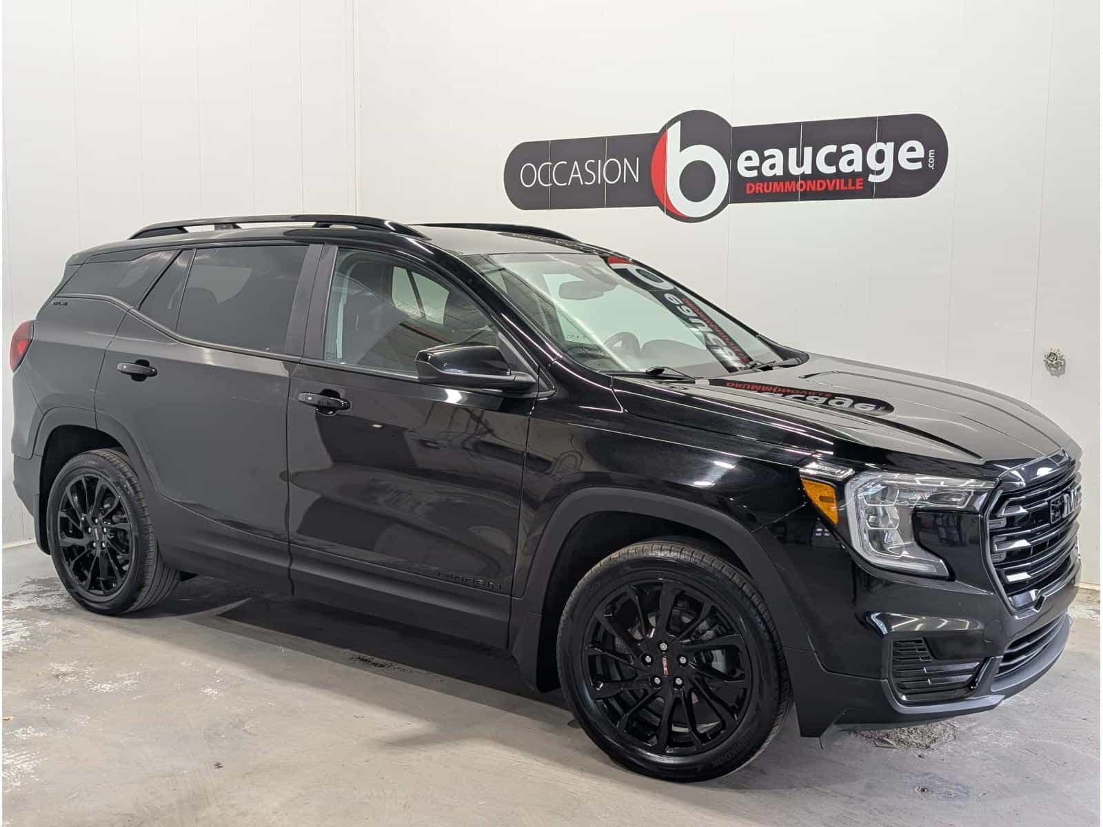 2023 GMC Terrain SLE - Image 1