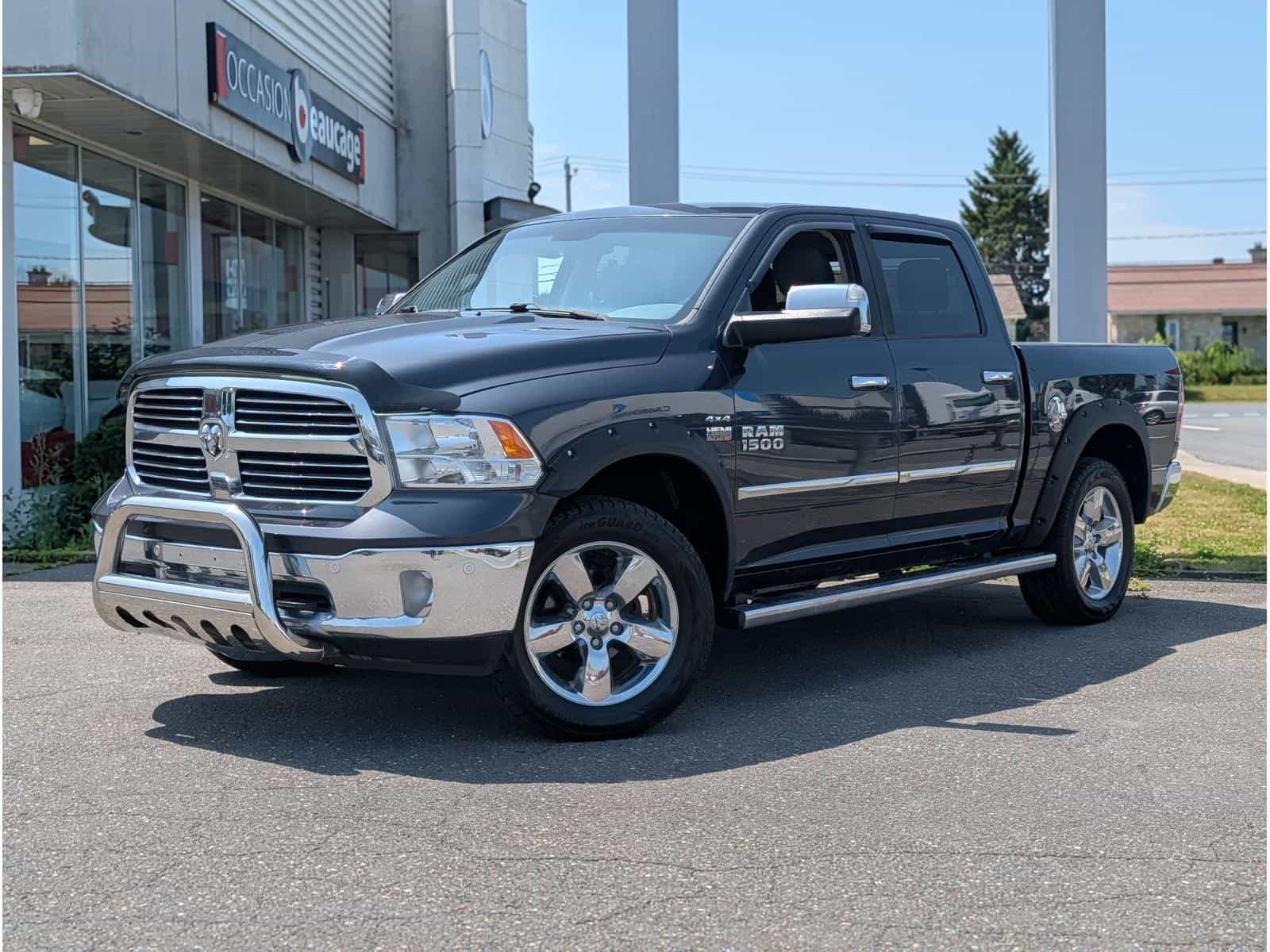 Image 1 RAM 1500 SLT 2017