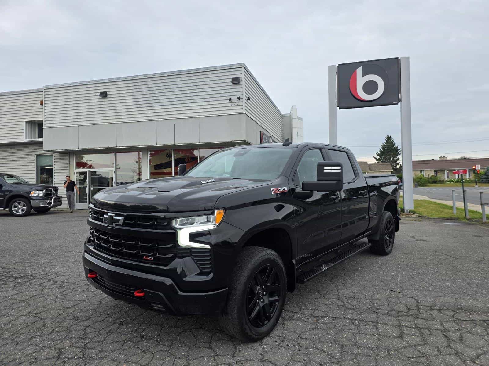 Image 1 Chevrolet Silverado 1500 LT Trail Boss 2024