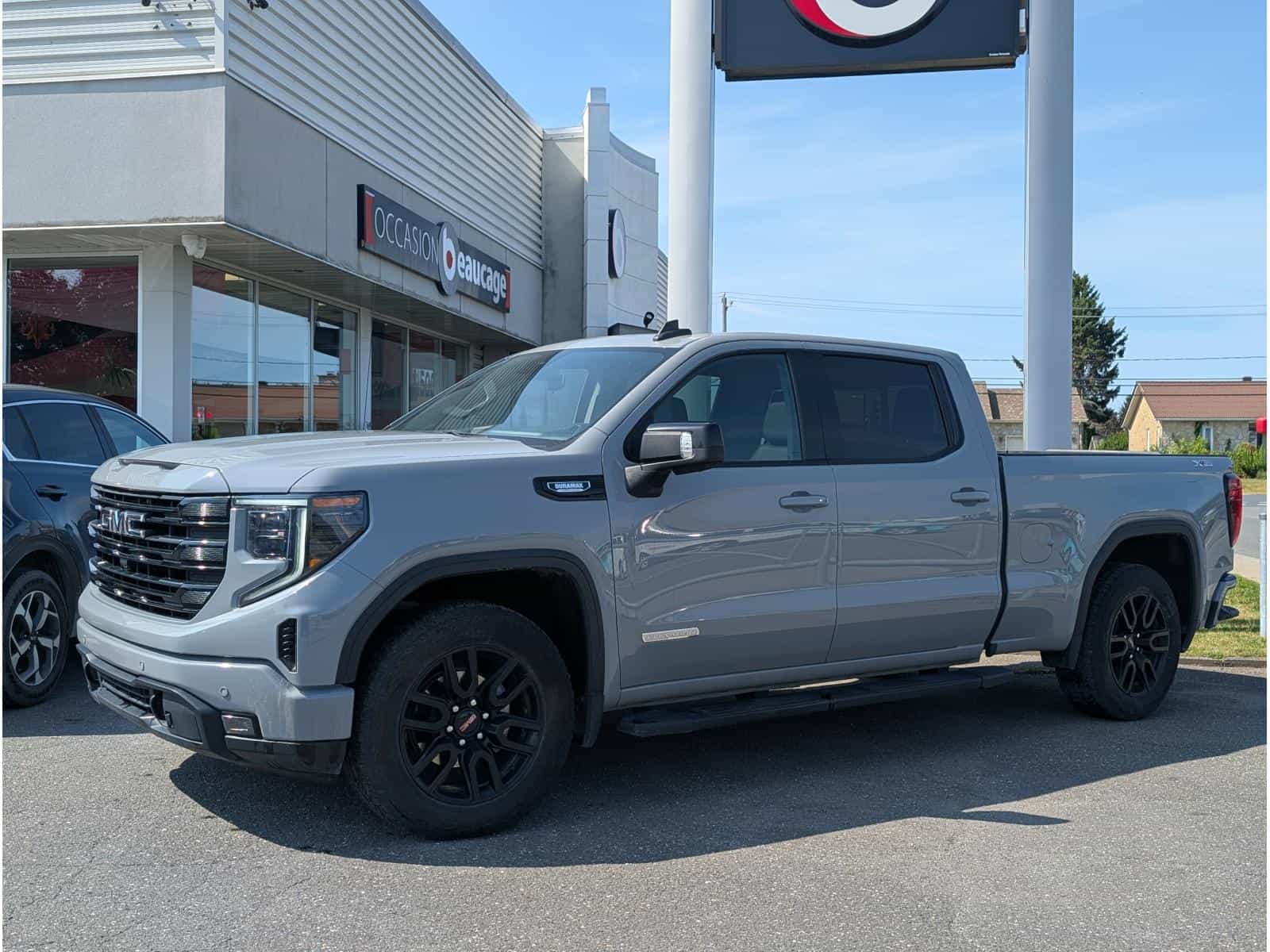 2024 GMC Sierra 1500 Elevation - Image 1