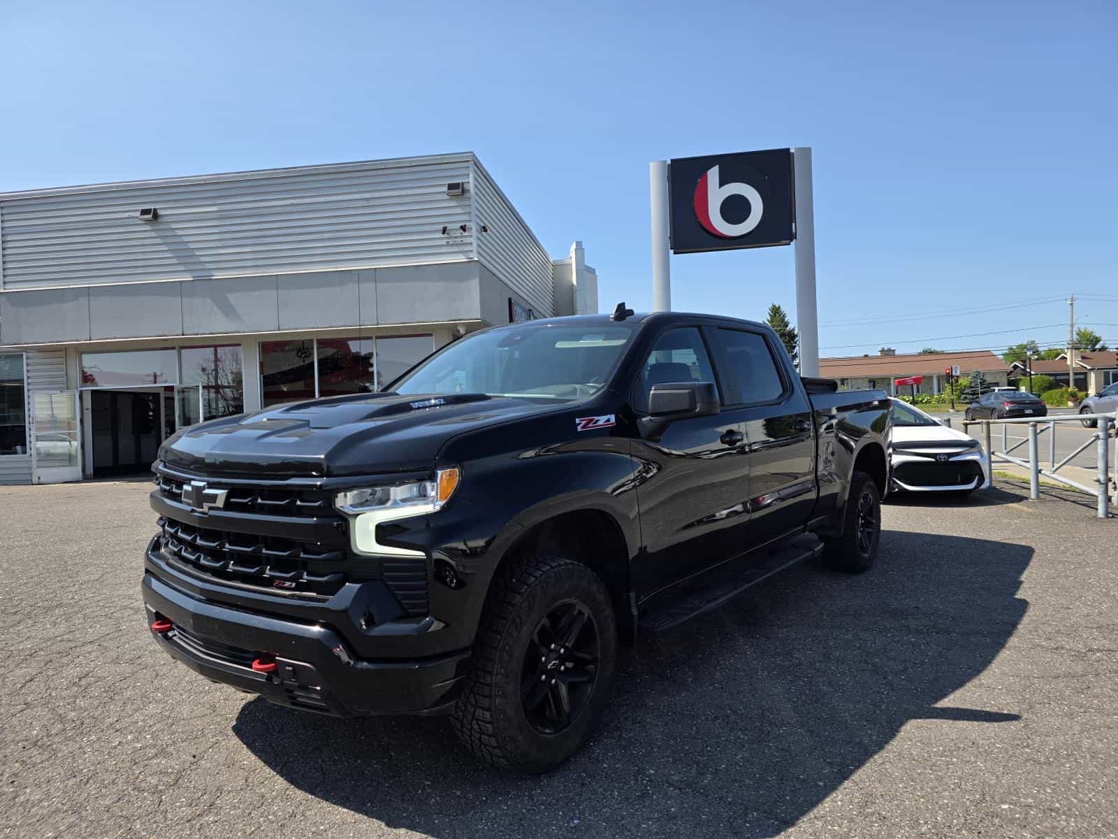 Image 1 Chevrolet Silverado 1500 LT Trail Boss 2024