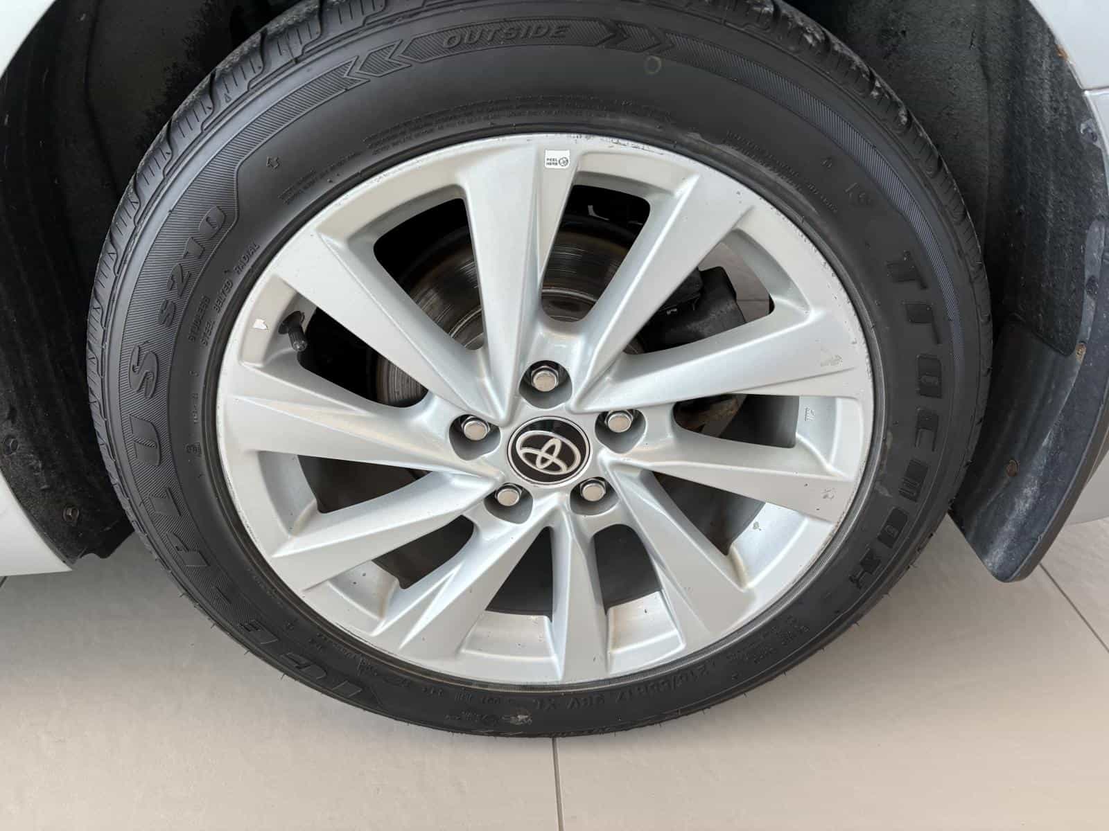 Image 7 Toyota Camry SE 2021