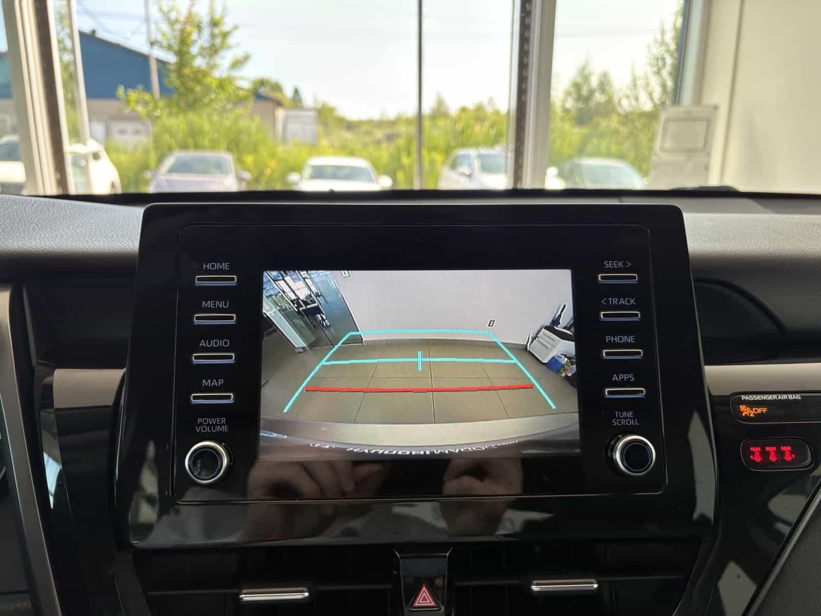 Image 17 Toyota Camry SE 2021