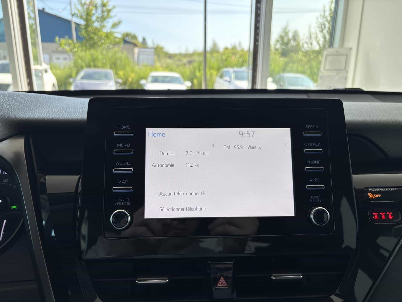 Image 16 Toyota Camry SE 2021