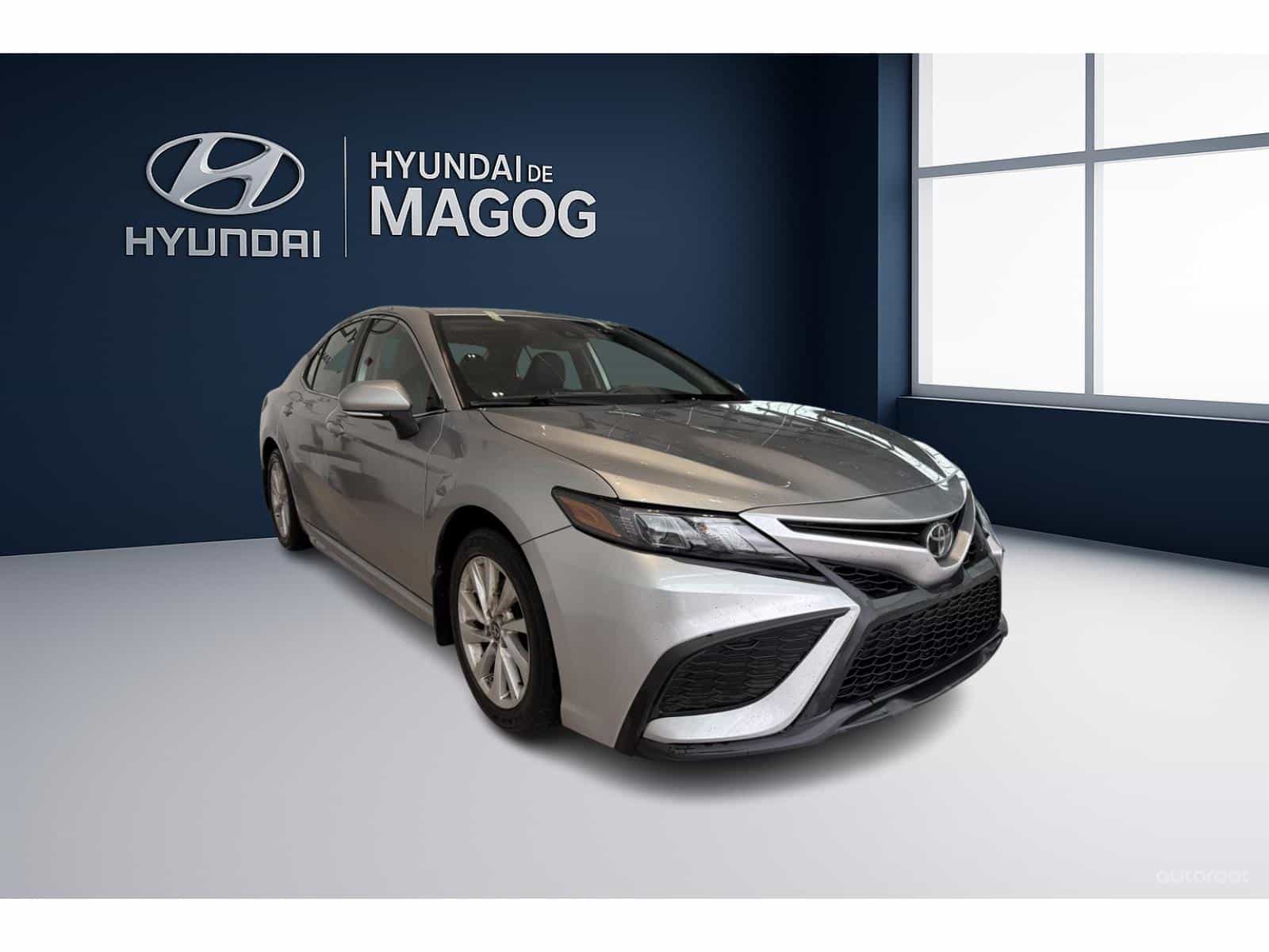 Image 3 Toyota Camry SE 2021