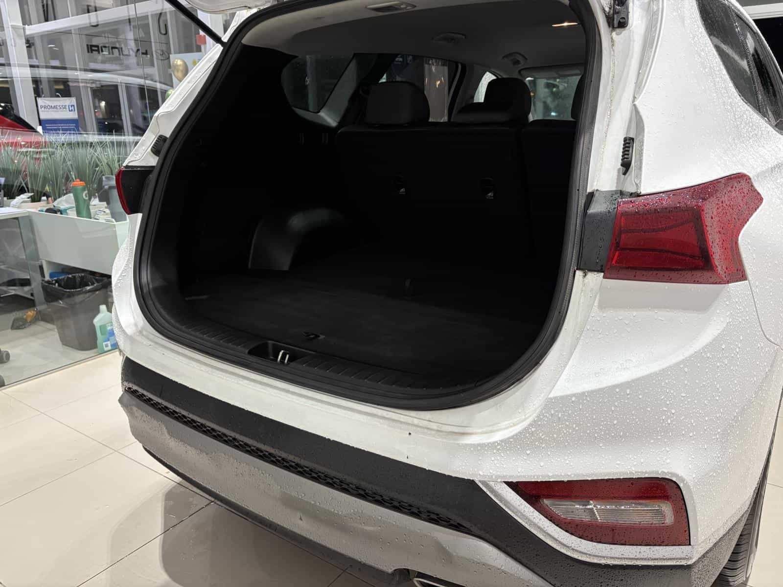 2020 Hyundai Santa Fe Essential - Image 15