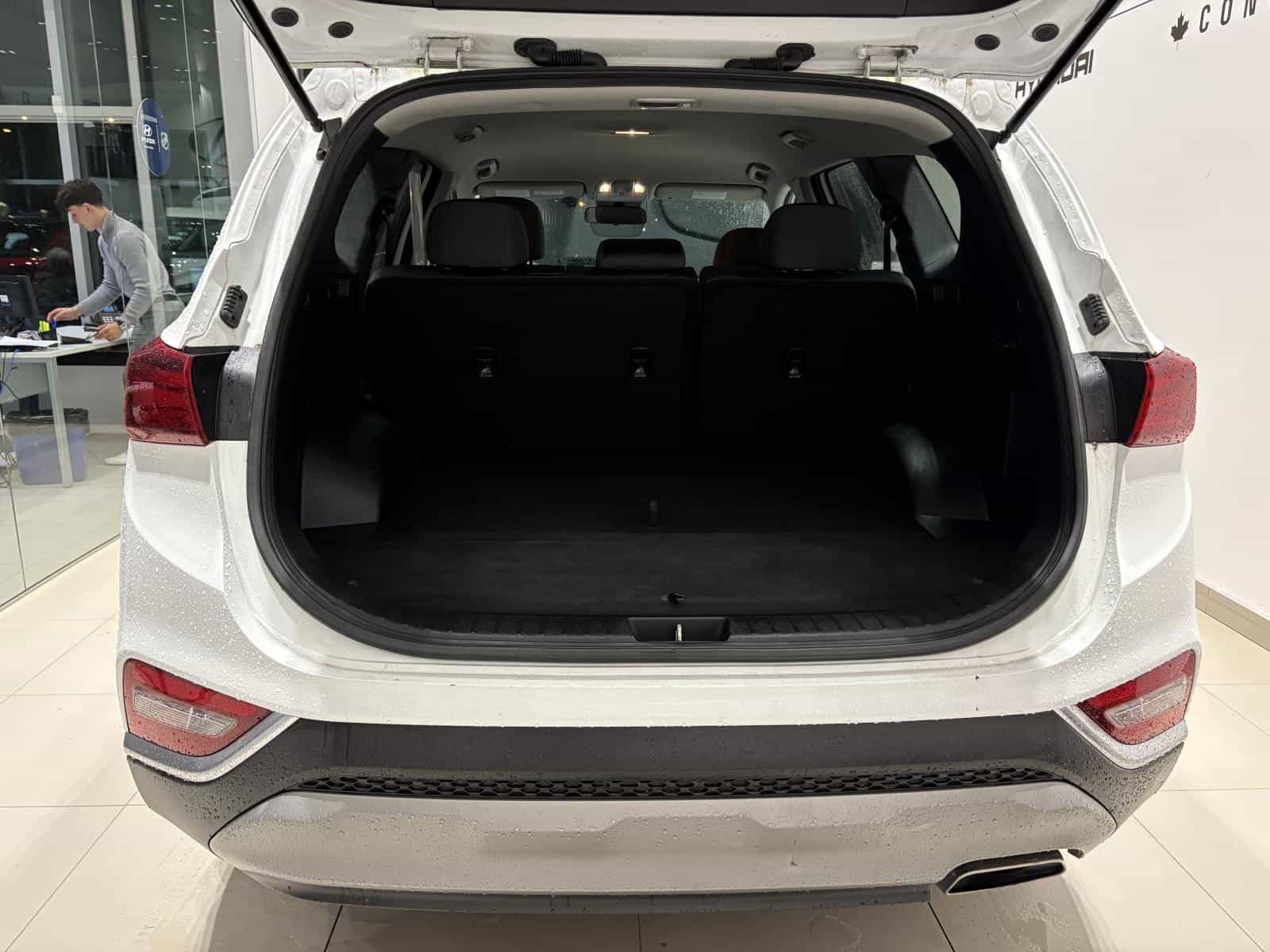 2020 Hyundai Santa Fe Essential - Image 14