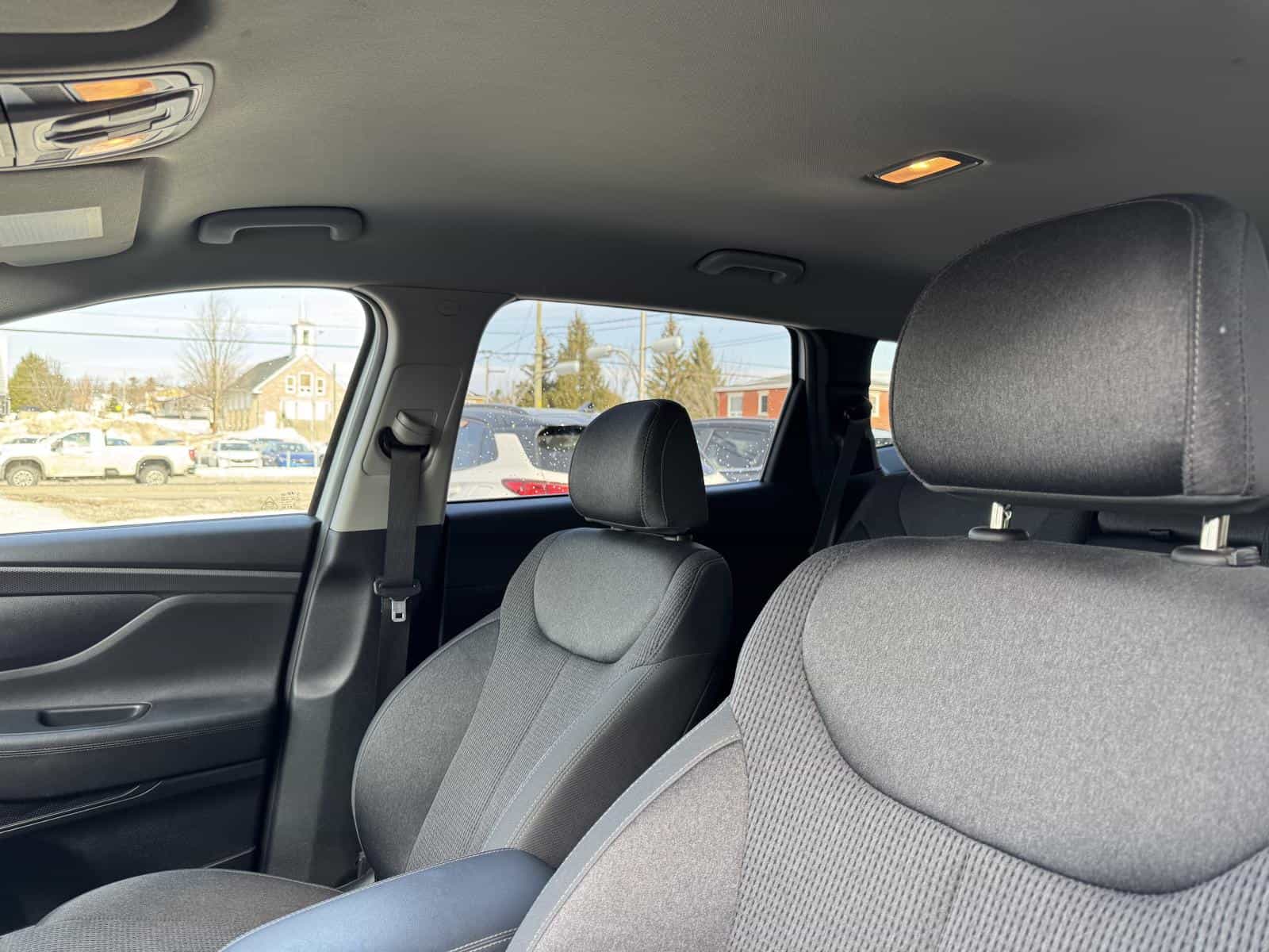 2020 Hyundai Santa Fe Essential - Image 9