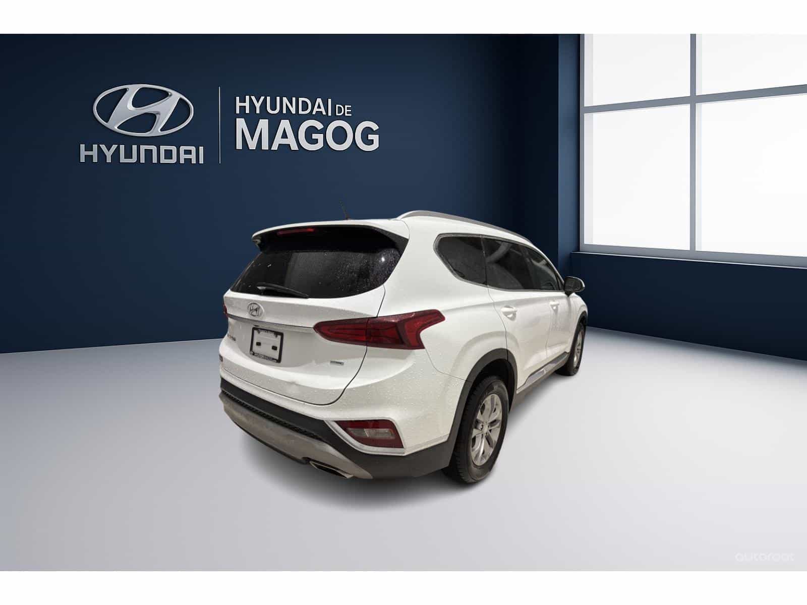 2020 Hyundai Santa Fe Essential - Image 4