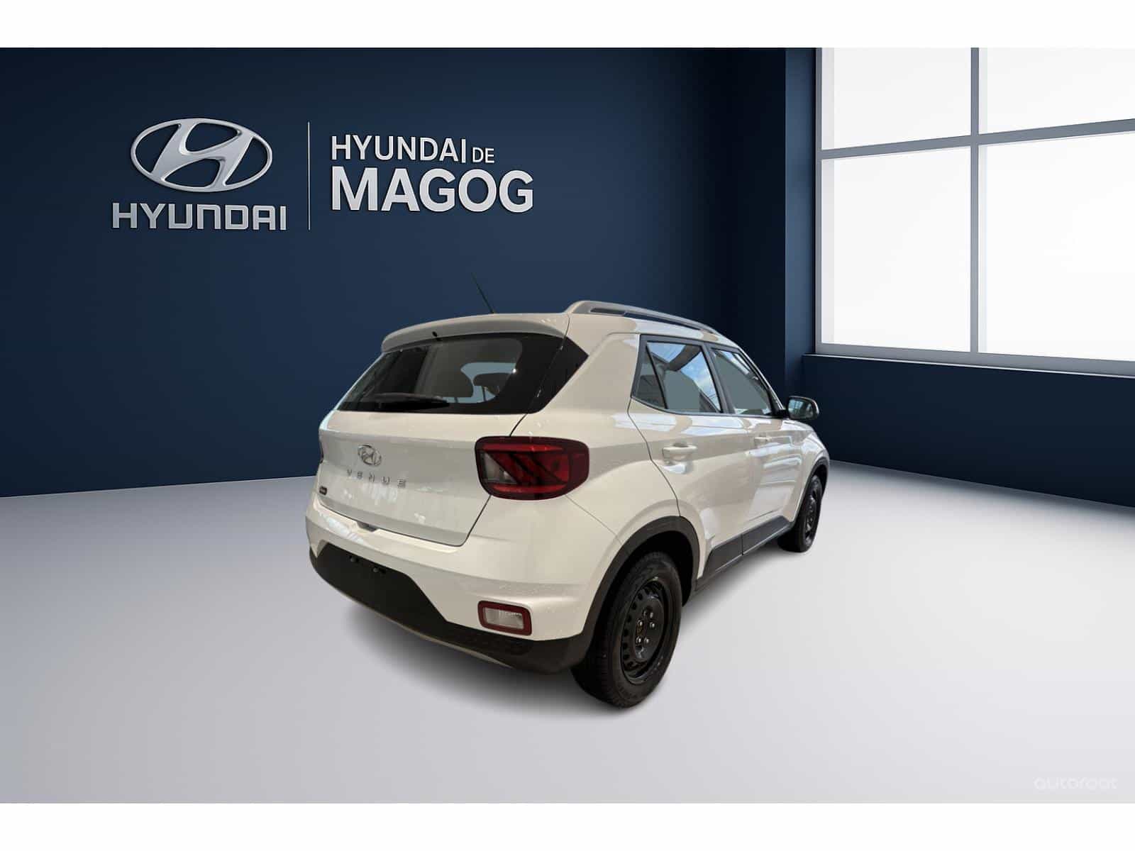 2025 Hyundai Venue Preferred - Image 4