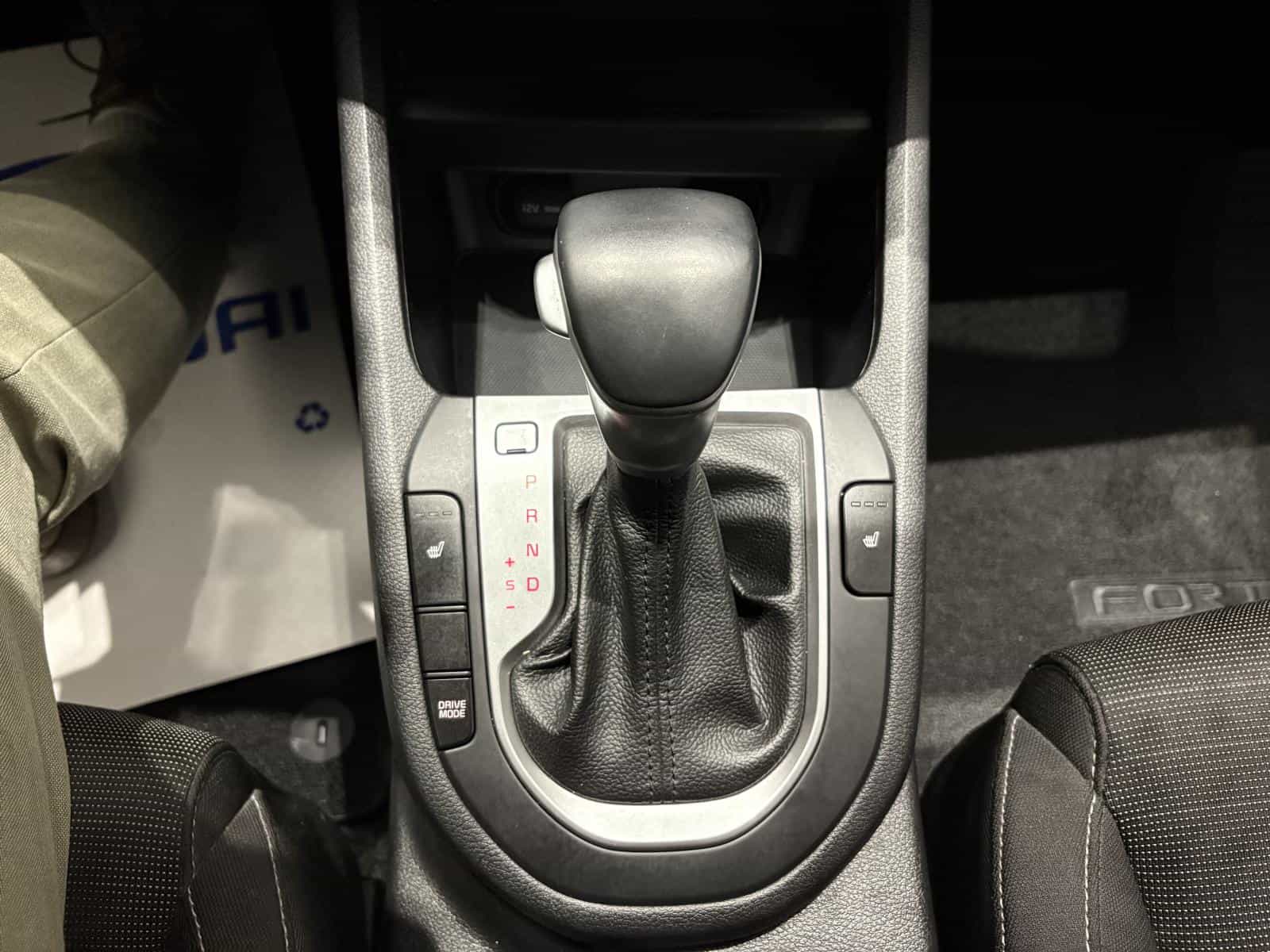 2021 Kia Forte LX - Image 18