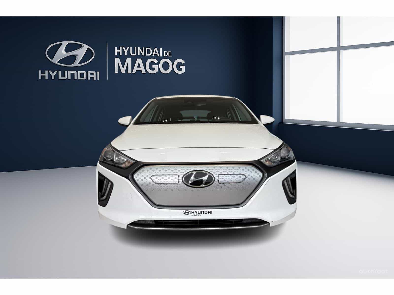 2020 Hyundai Ioniq Preferred - Image 2