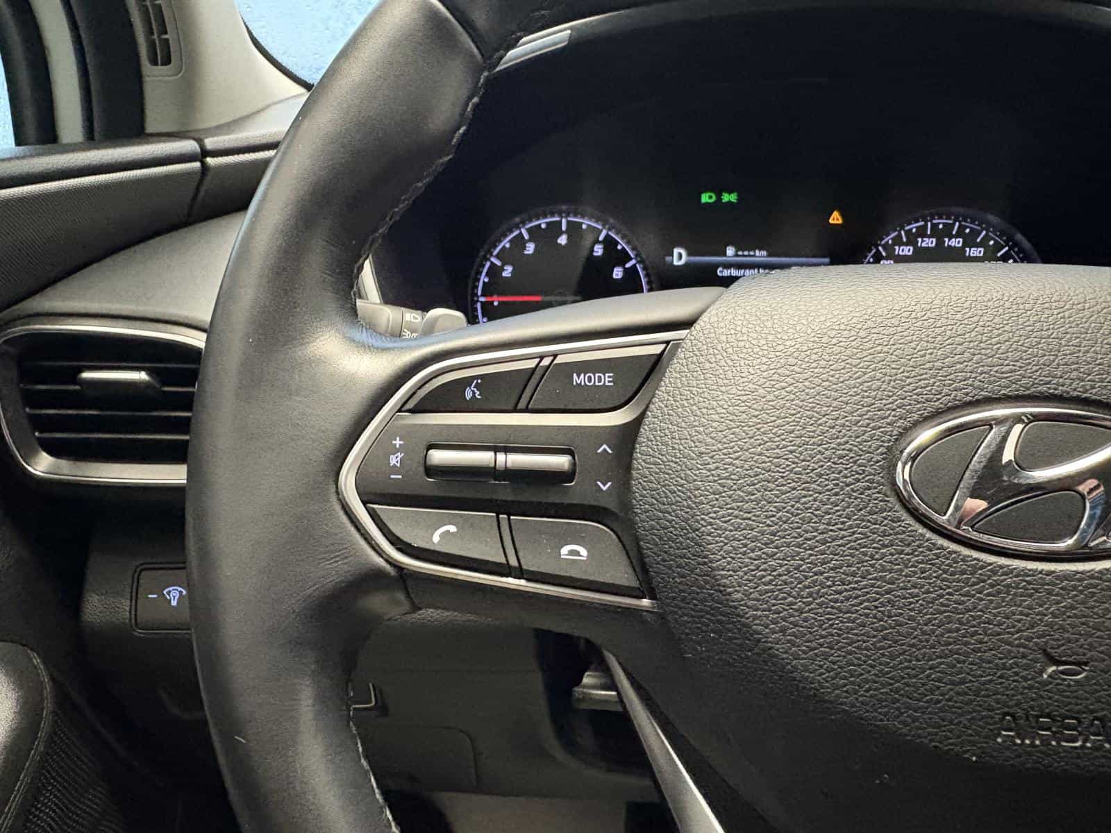 2023 Hyundai Santa Fe Preferred w/Trend - Image 20