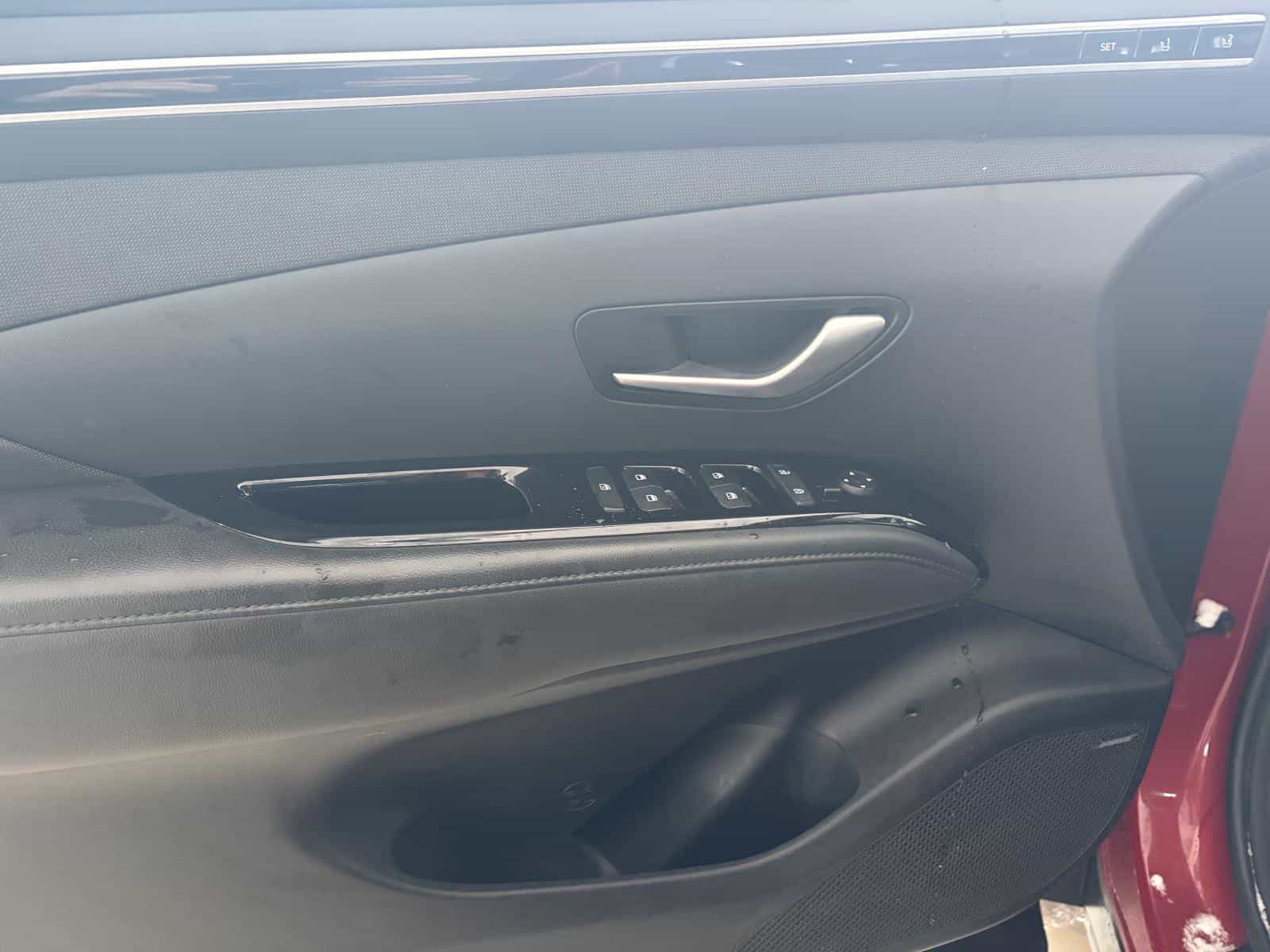 2022 Hyundai Tucson Plug-In Hybrid Ultimate - Image 10