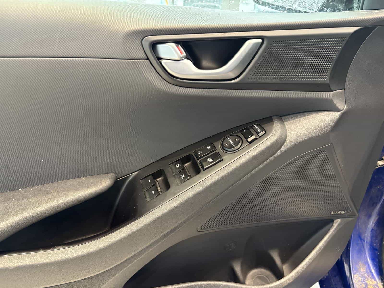 2019 Hyundai Ioniq Electric Base - Image 9