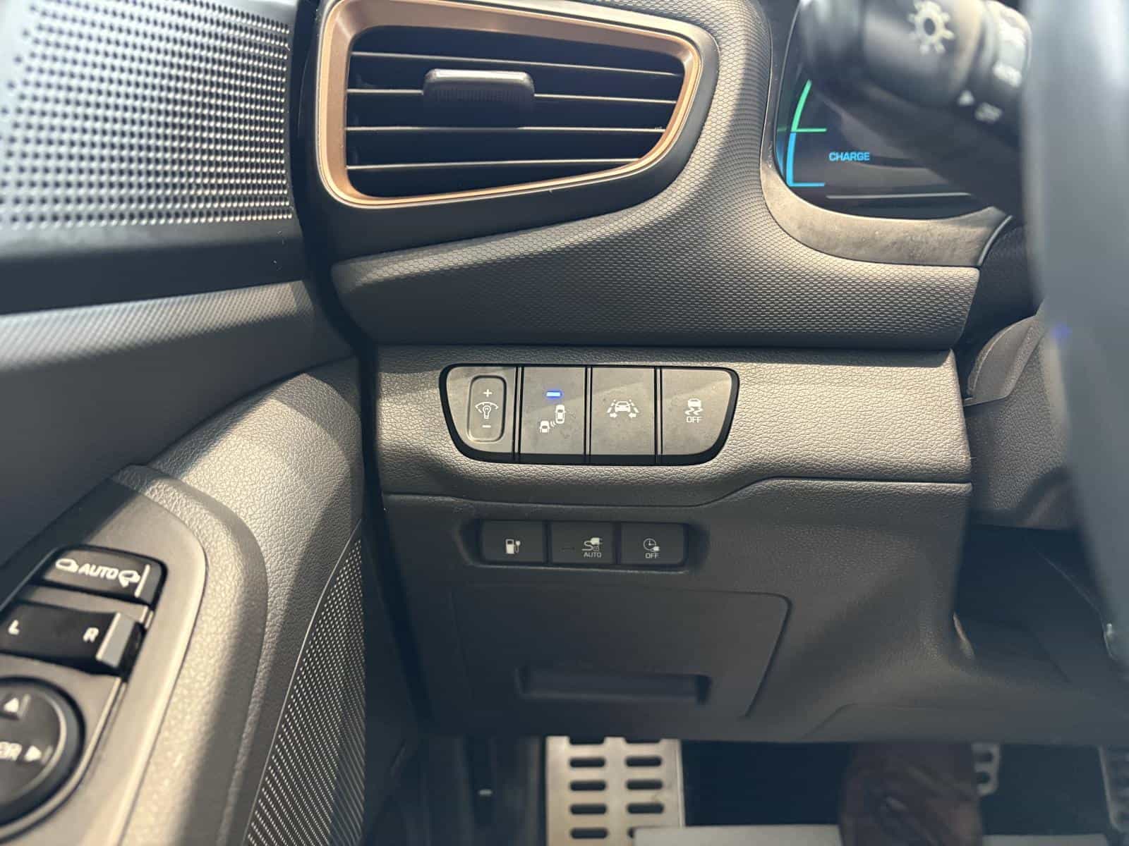 2019 Hyundai Ioniq Electric Base - Image 25