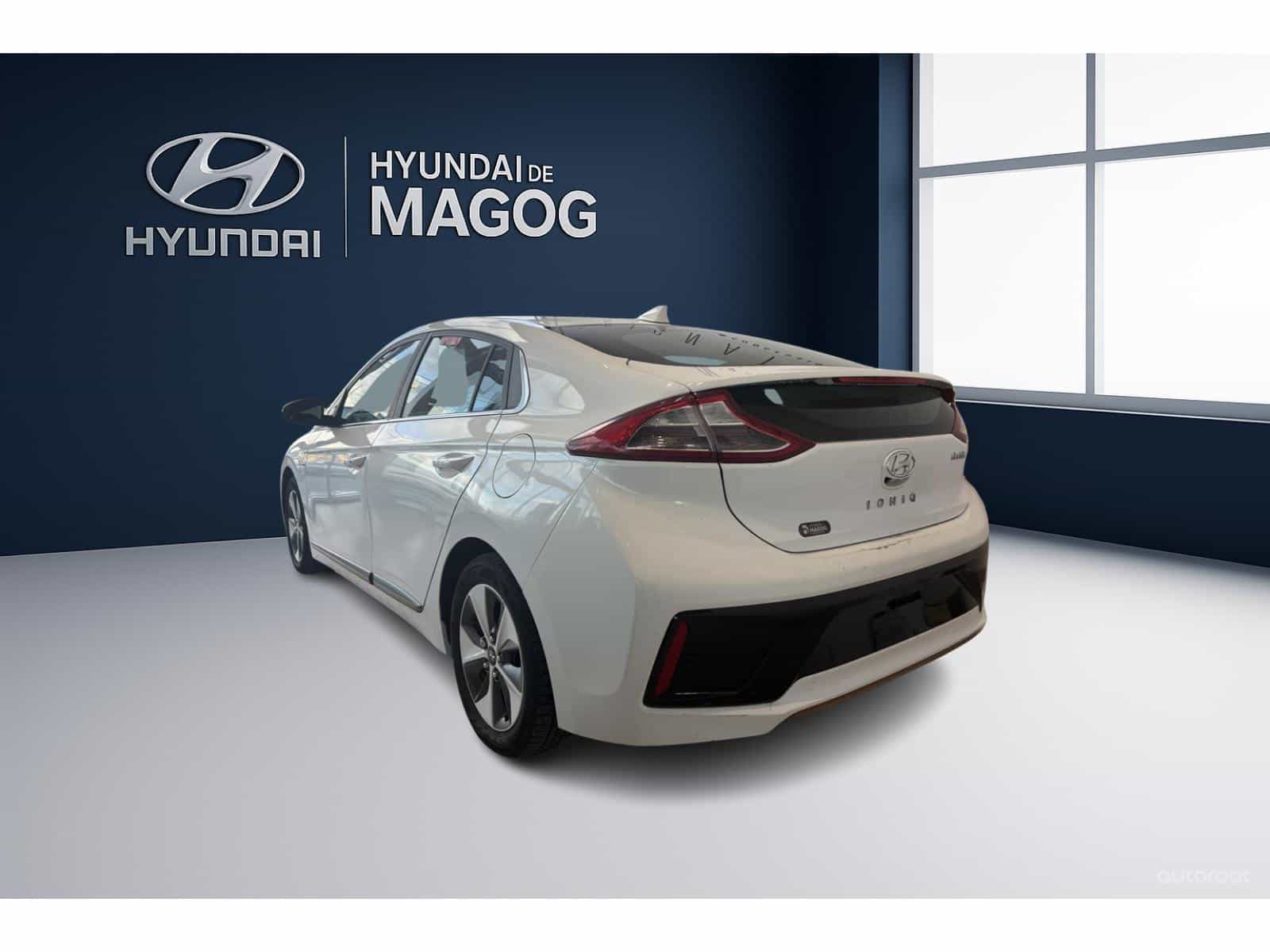 2019 Hyundai Ioniq Preferred - Image 6