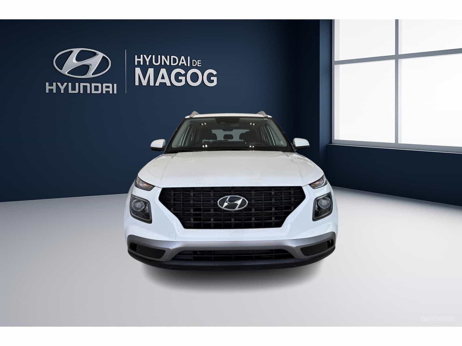 2025 Hyundai Venue Preferred - Image 2