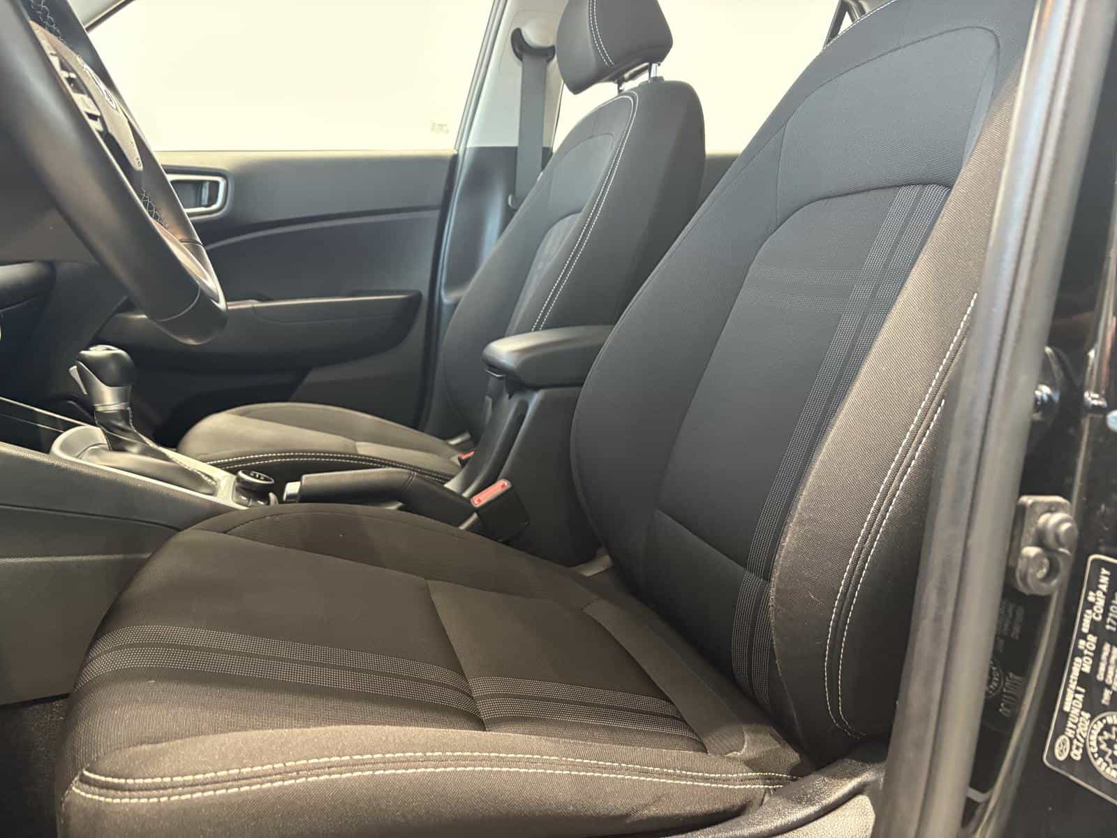 2025 Hyundai Venue Preferred - Image 10