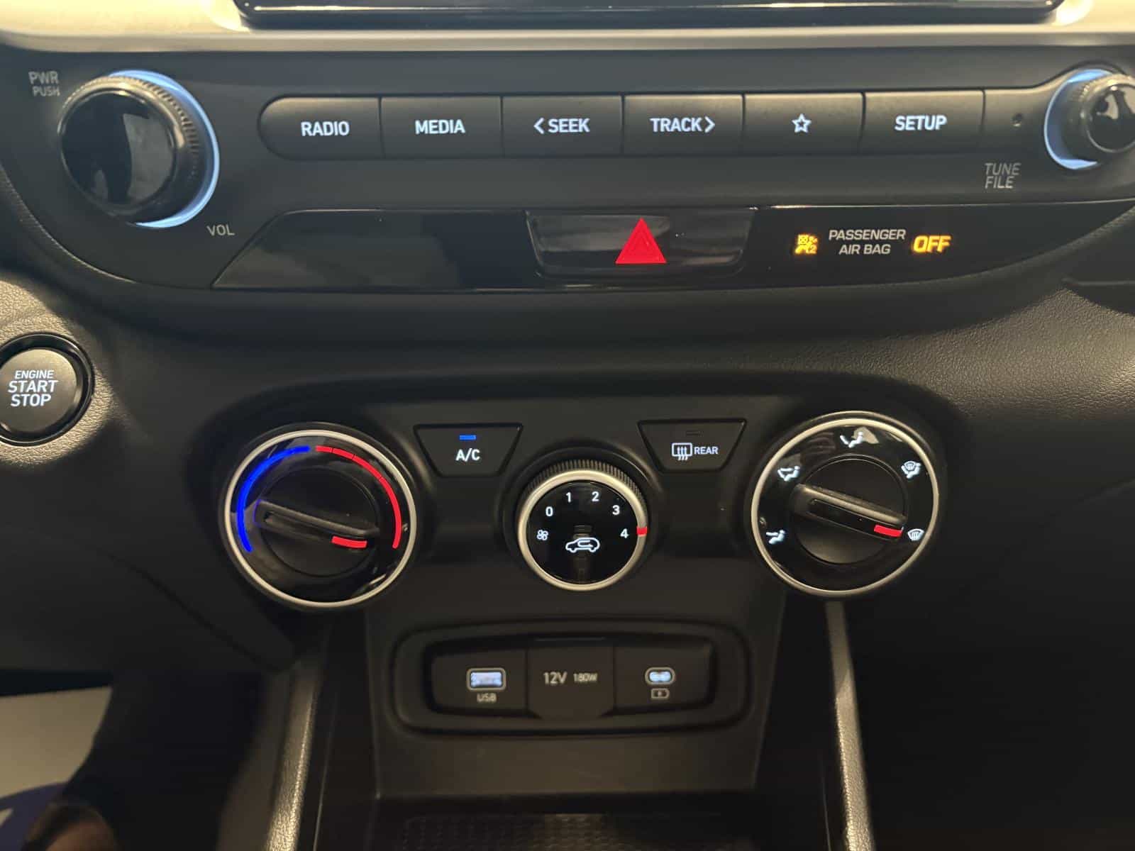 2025 Hyundai Venue Preferred - Image 18