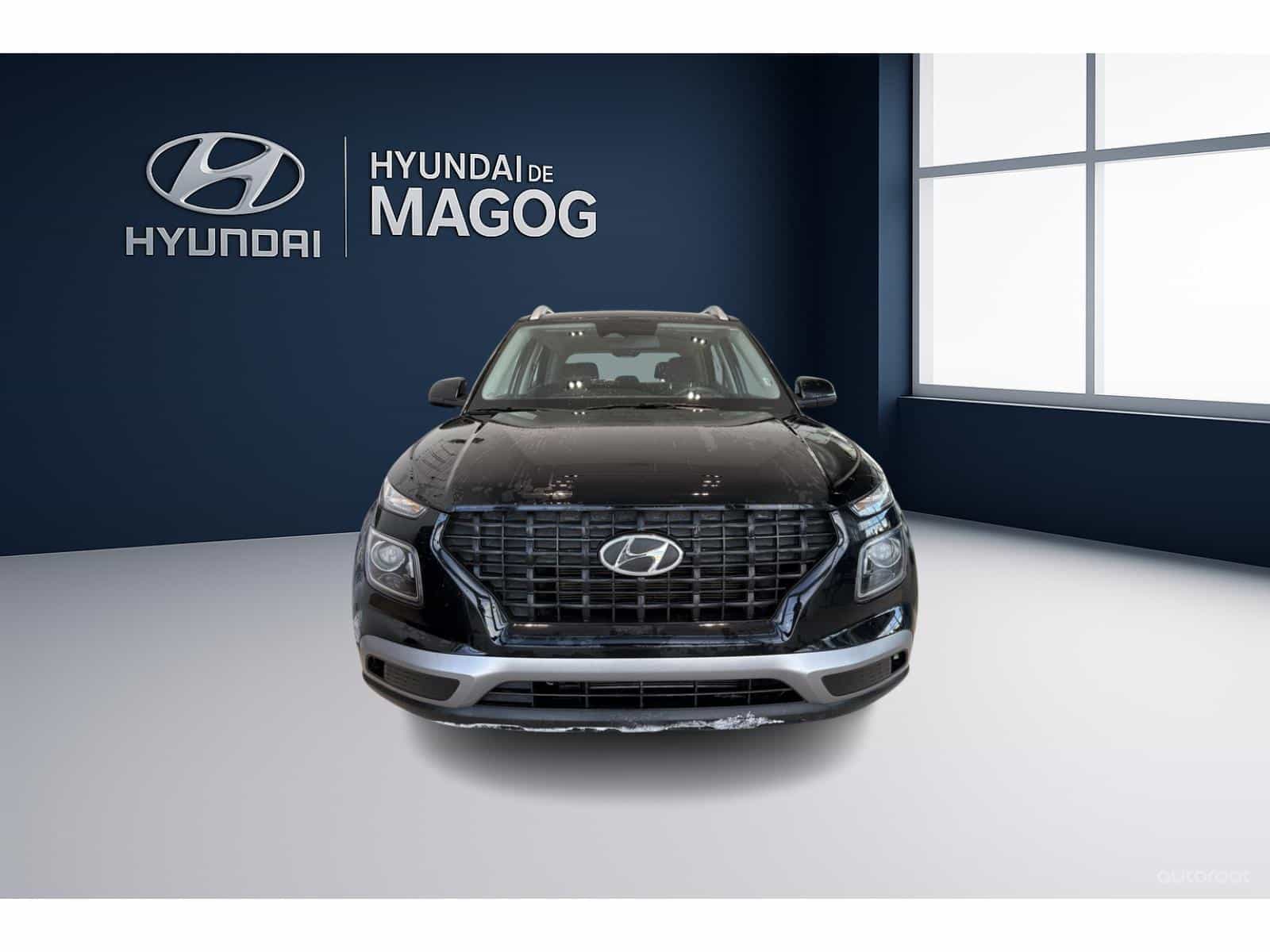 2025 Hyundai Venue Preferred - Image 2