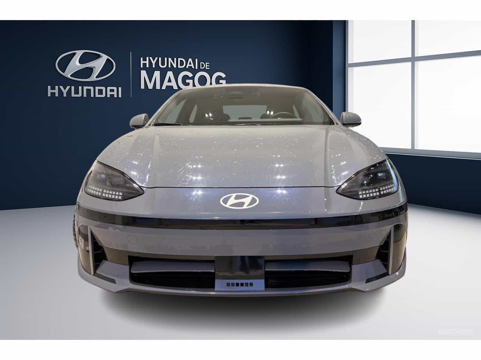 2024 Hyundai Ioniq 6 PREFERRED AWD - Image 2