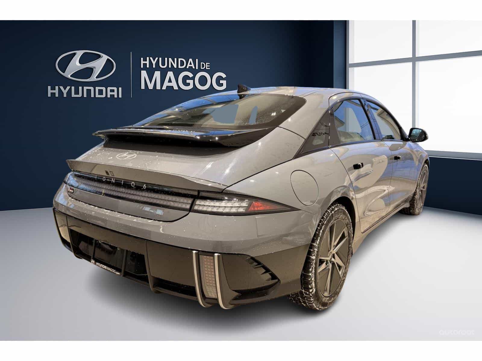 2024 Hyundai Ioniq 6 PREFERRED AWD - Image 4