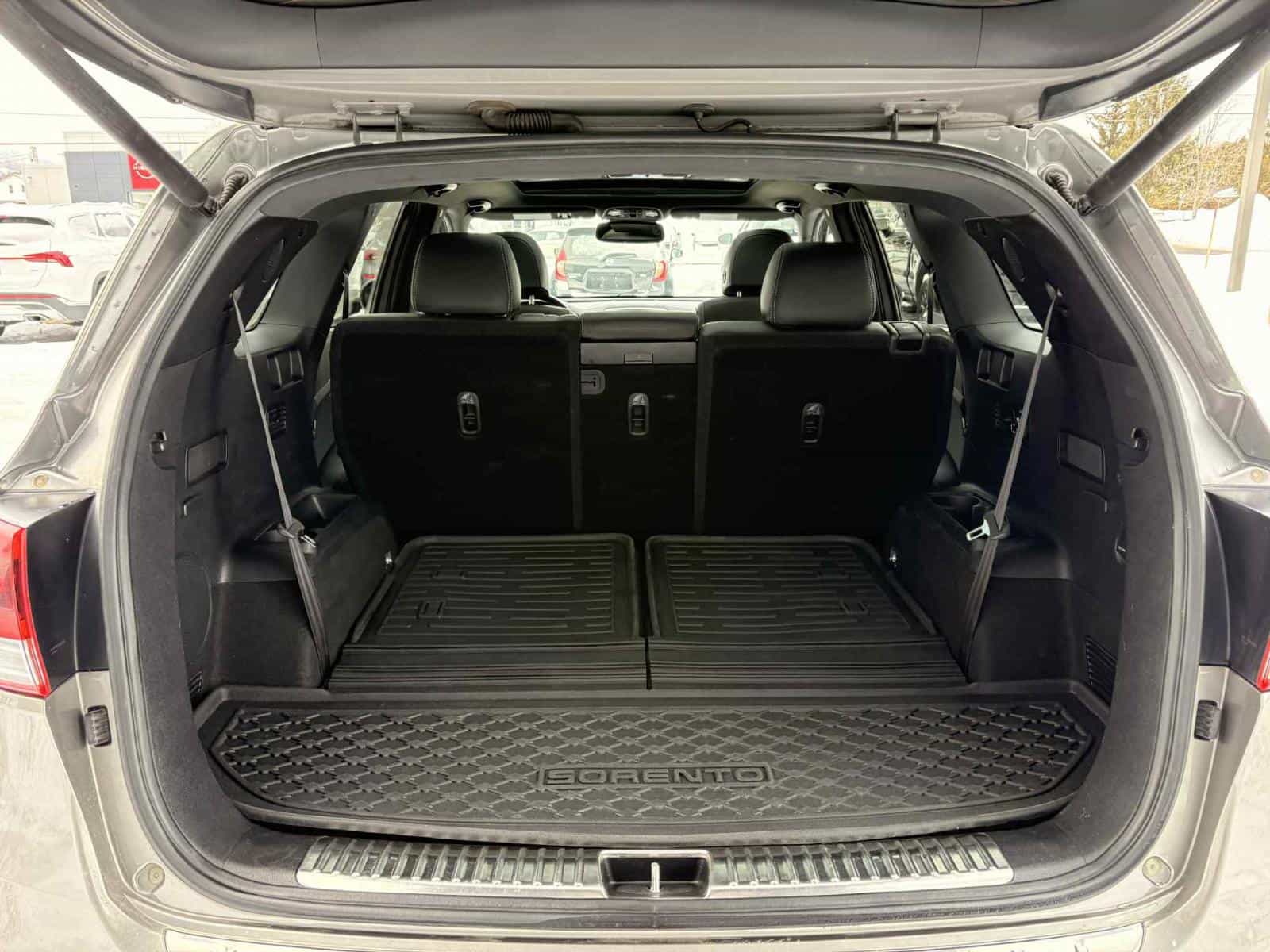 2018 Kia Sorento SX-L - Image 17