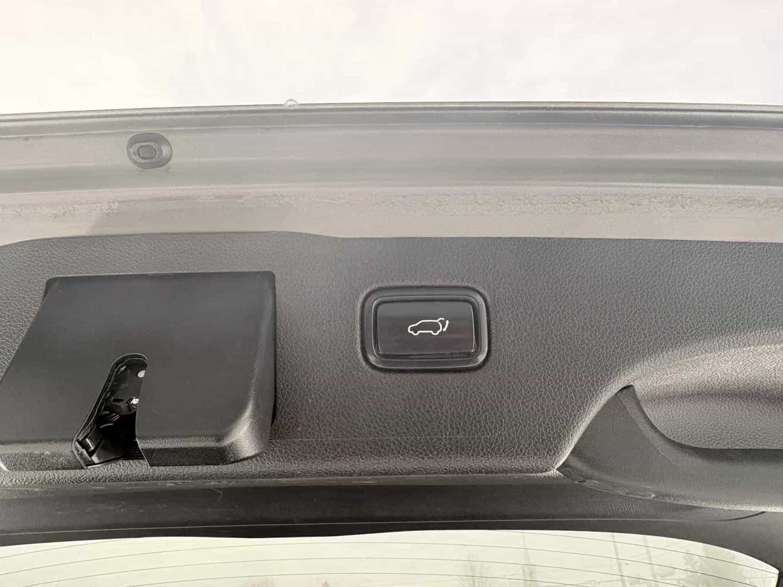 2018 Kia Sorento SX-L - Image 19