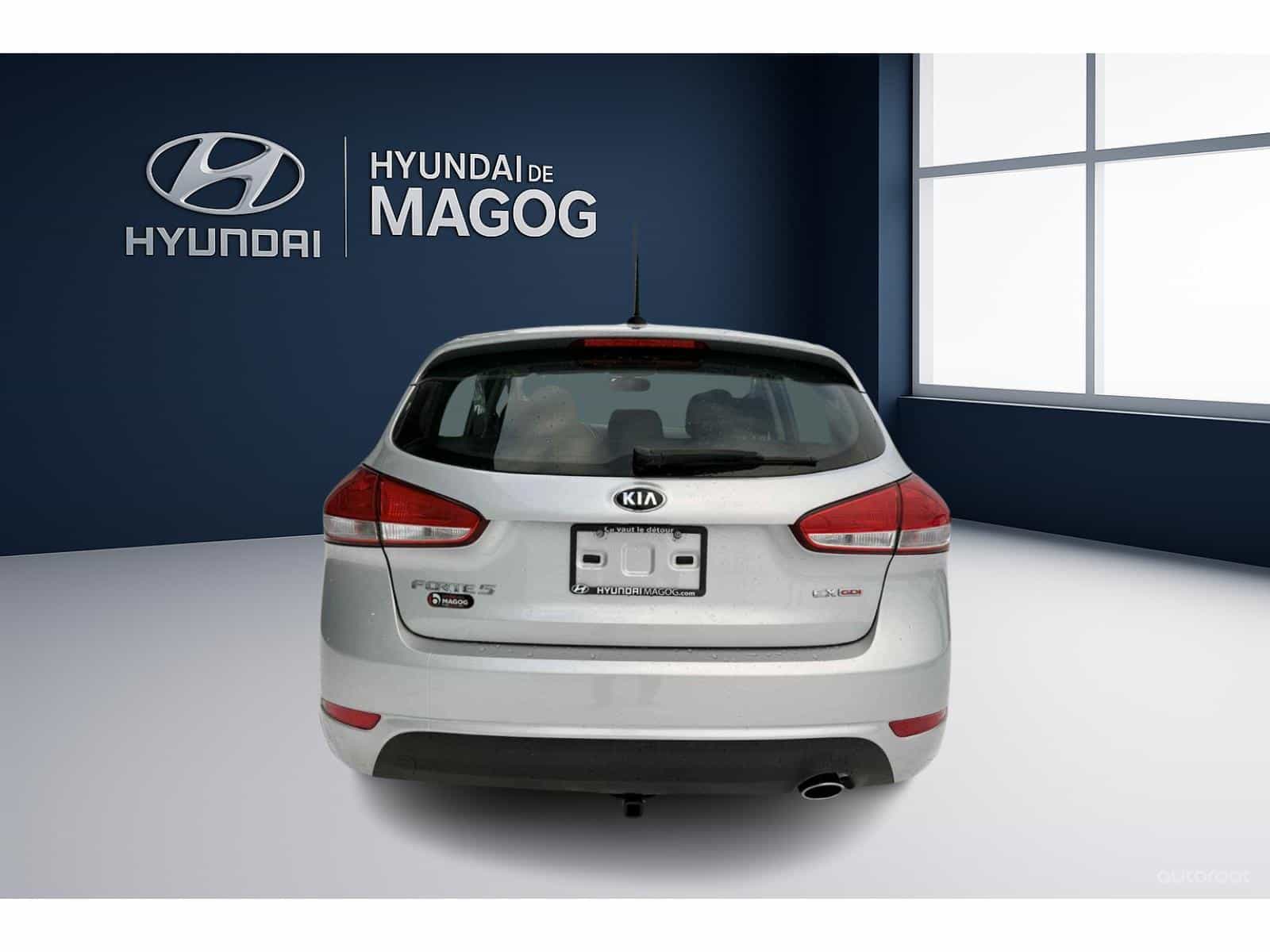 2016 Kia Forte EX - Image 6