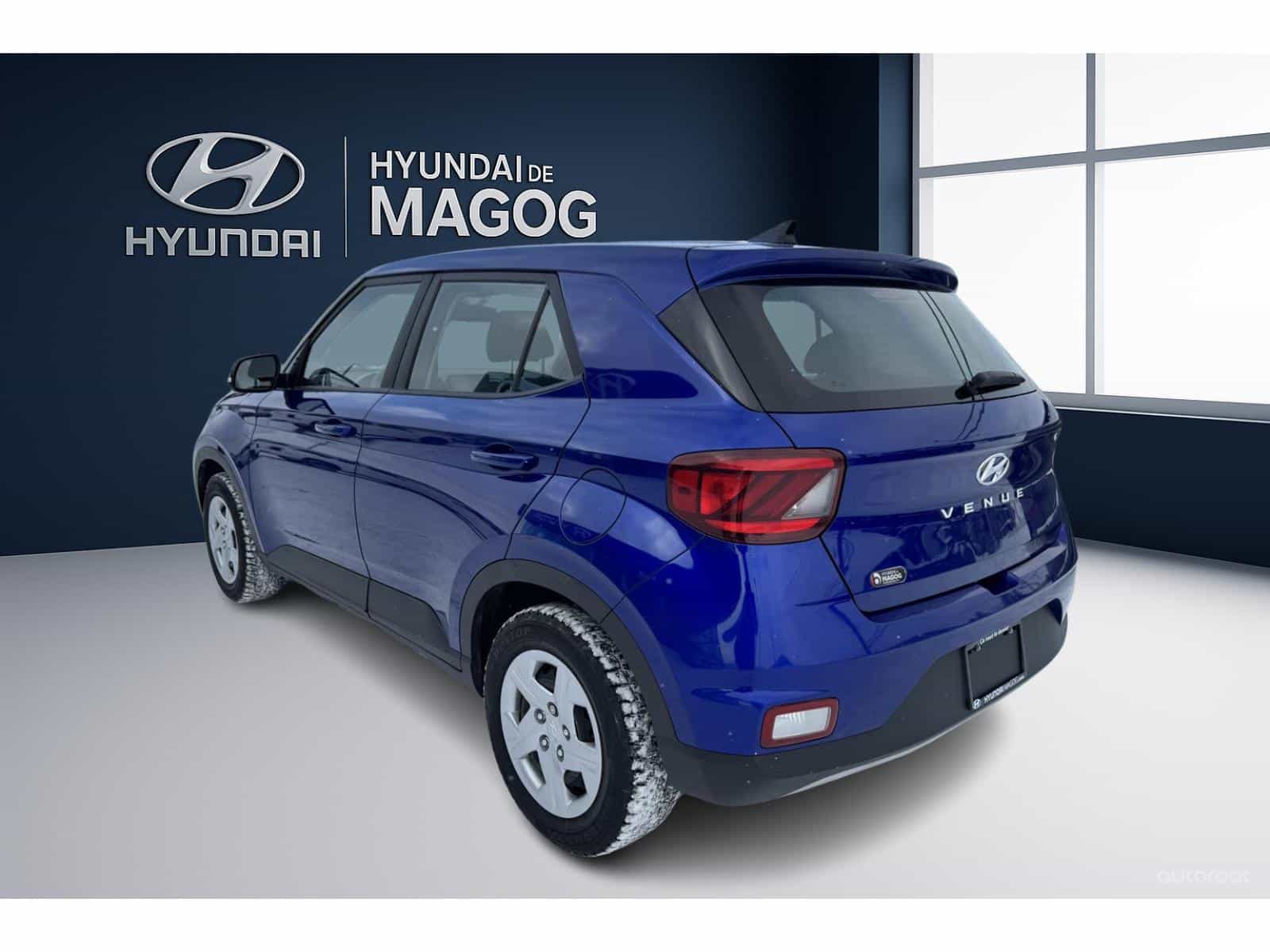 2020 Hyundai Venue Essential - Image 2